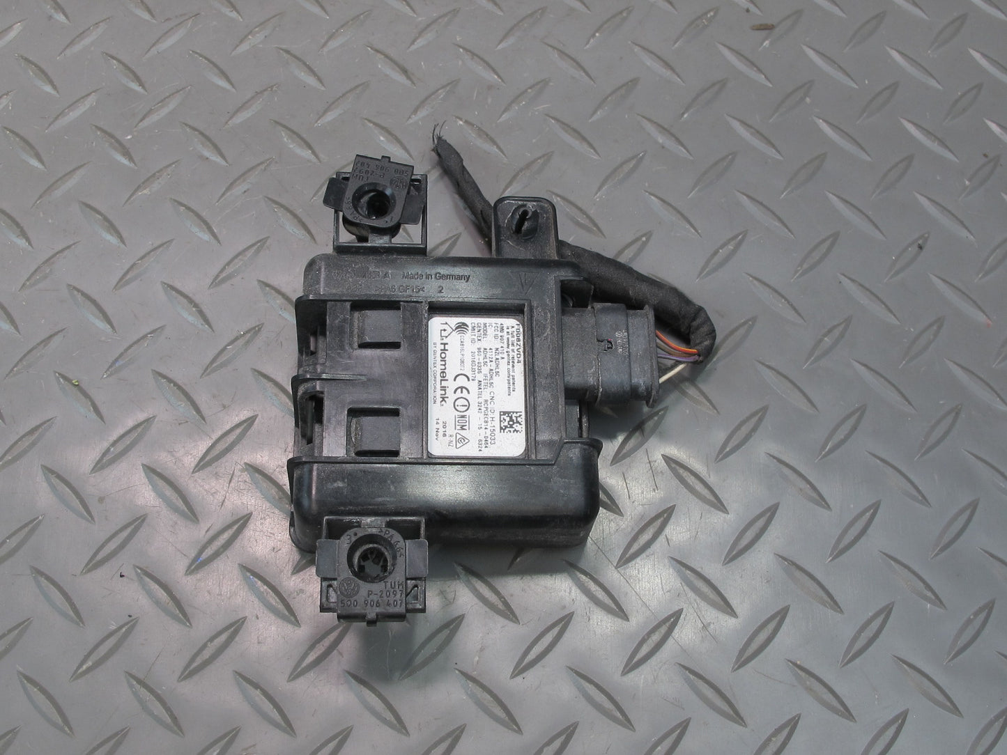 17-23 Porsche Panamera 971 Garage Door Opener Homelink Control Module OEM