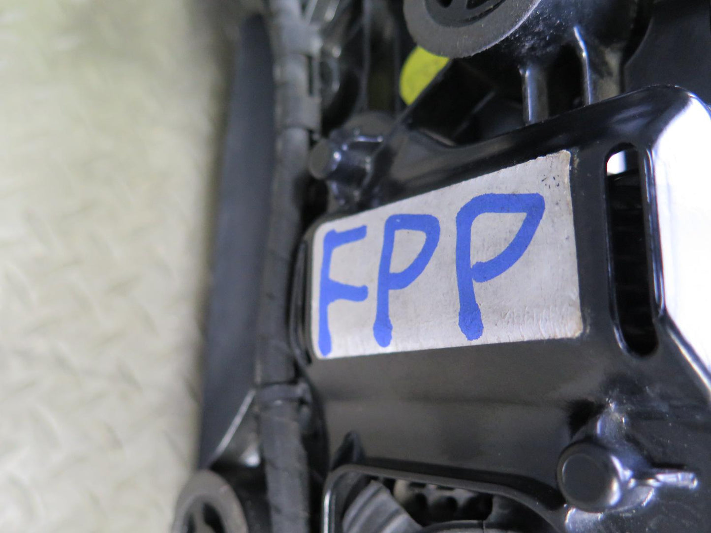 17-21 Porsche Panamera 971 4S Rear Aero Active Spoiler Wing Motor Assembly