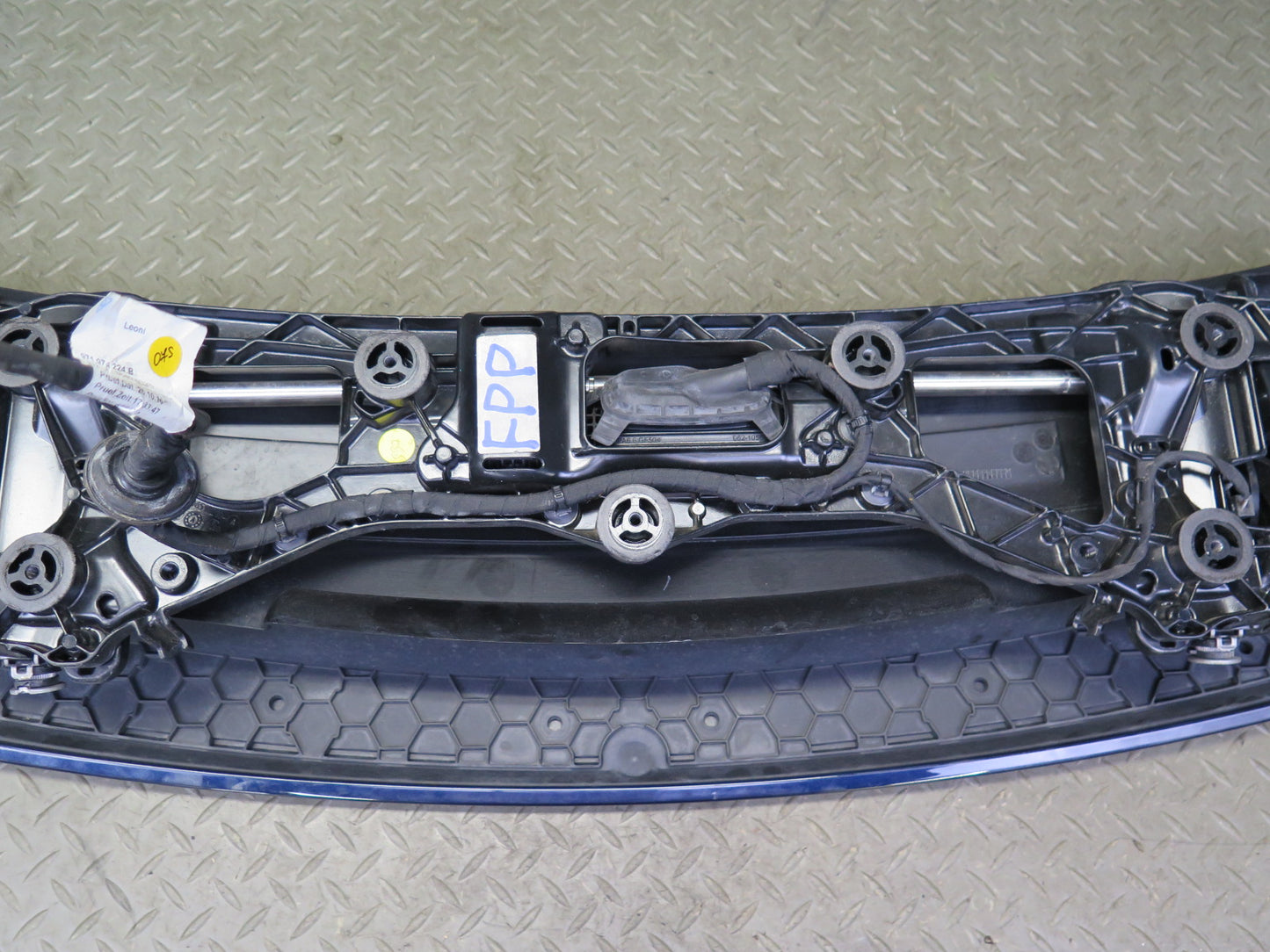 17-21 Porsche Panamera 971 4S Rear Aero Active Spoiler Wing Motor Assembly