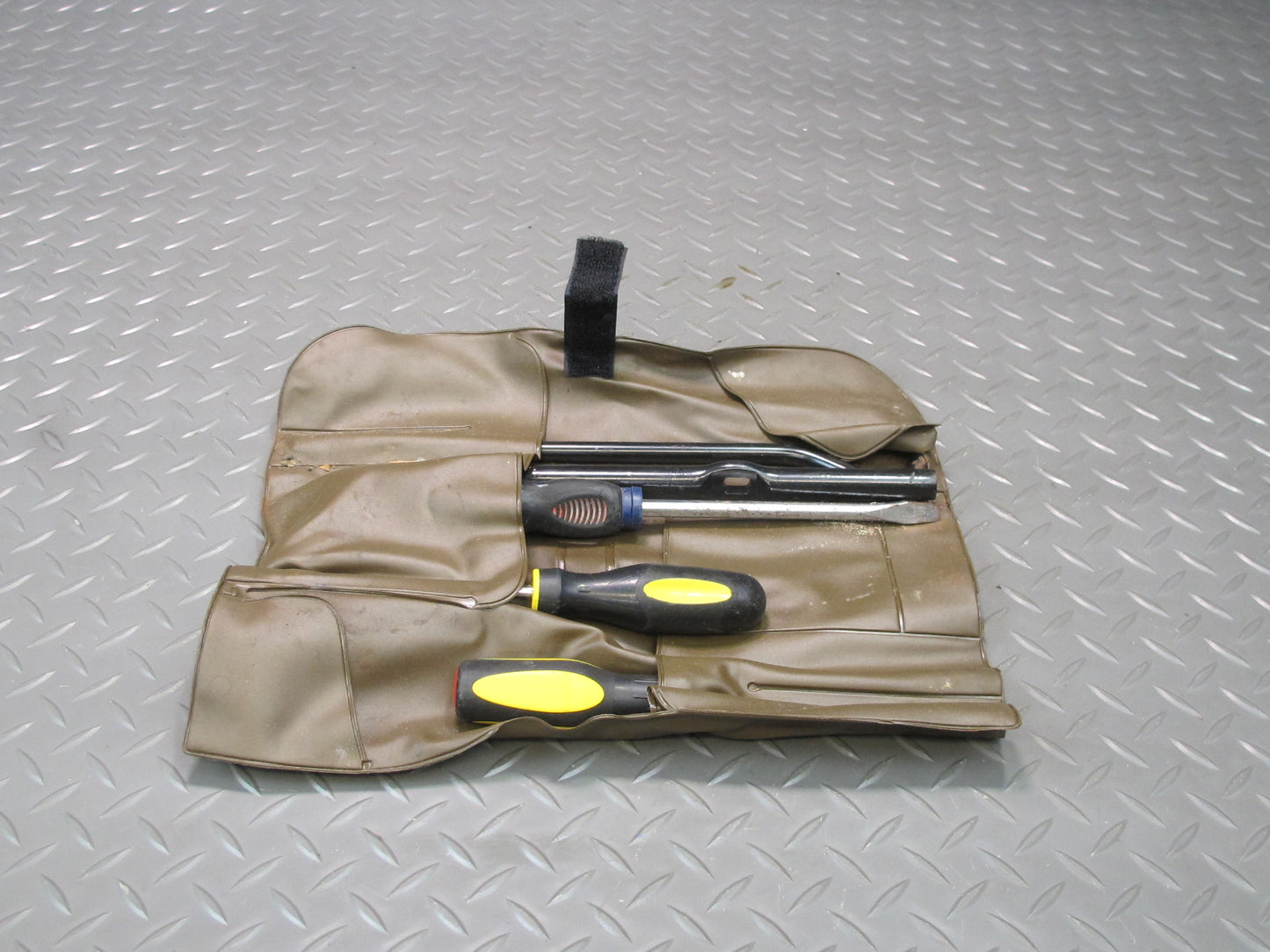 93-97 Honda DEL SOL EH6 Tire Jack Wrench Tool KIT w Case OEM