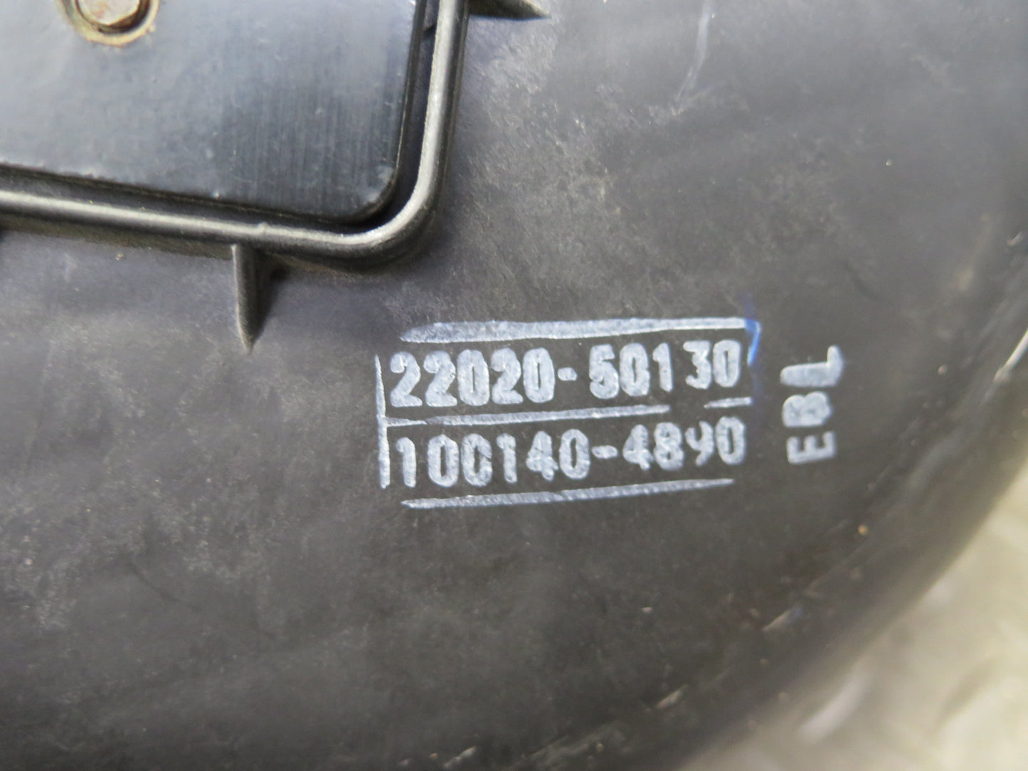 98-00 Lexus UCF20L LS400 Air Intake Cleaner Filter Box w MAF Sensor Assy OEM