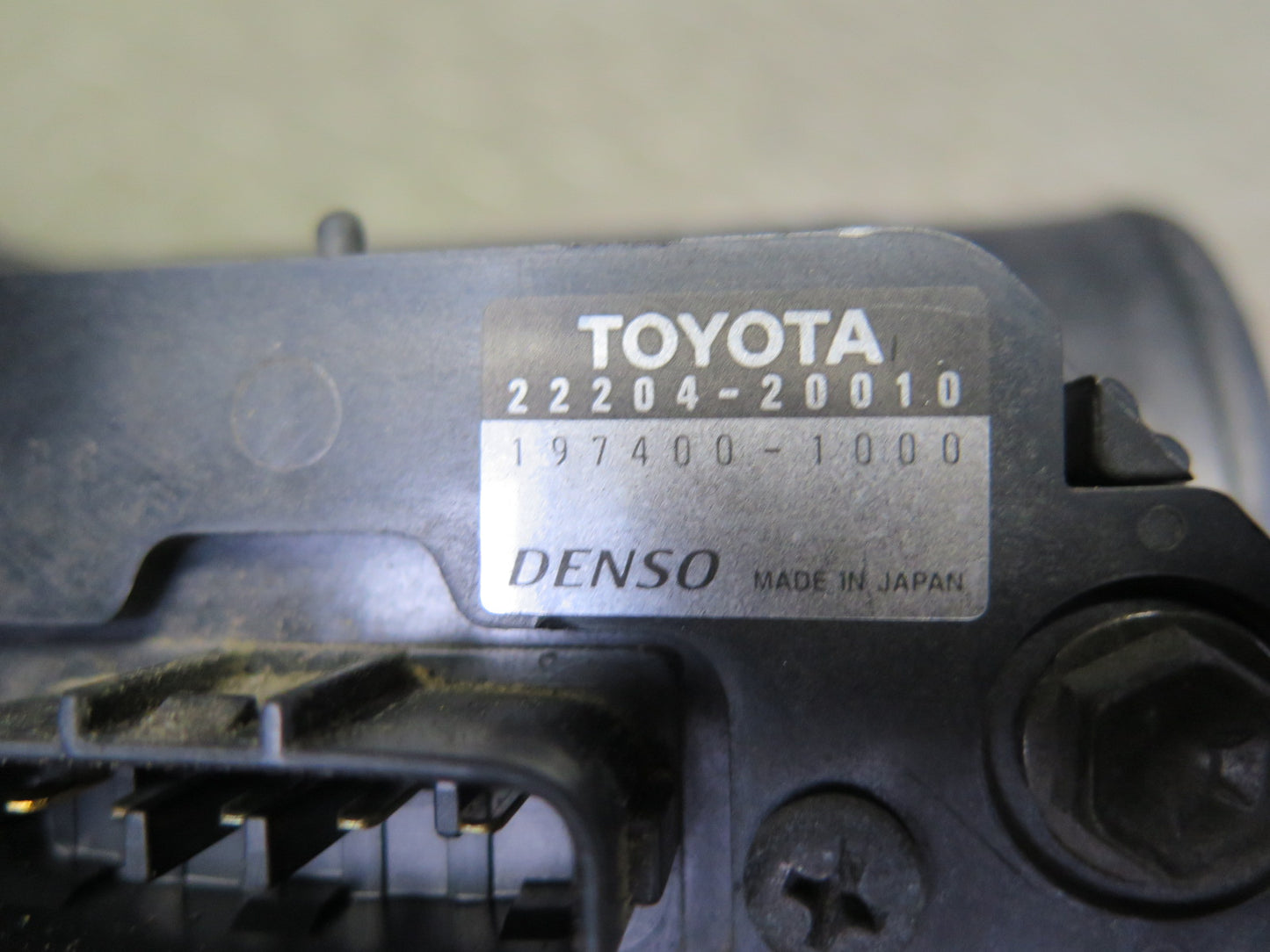 98-00 Lexus UCF20L LS400 Air Intake Cleaner Filter Box w MAF Sensor Assy OEM