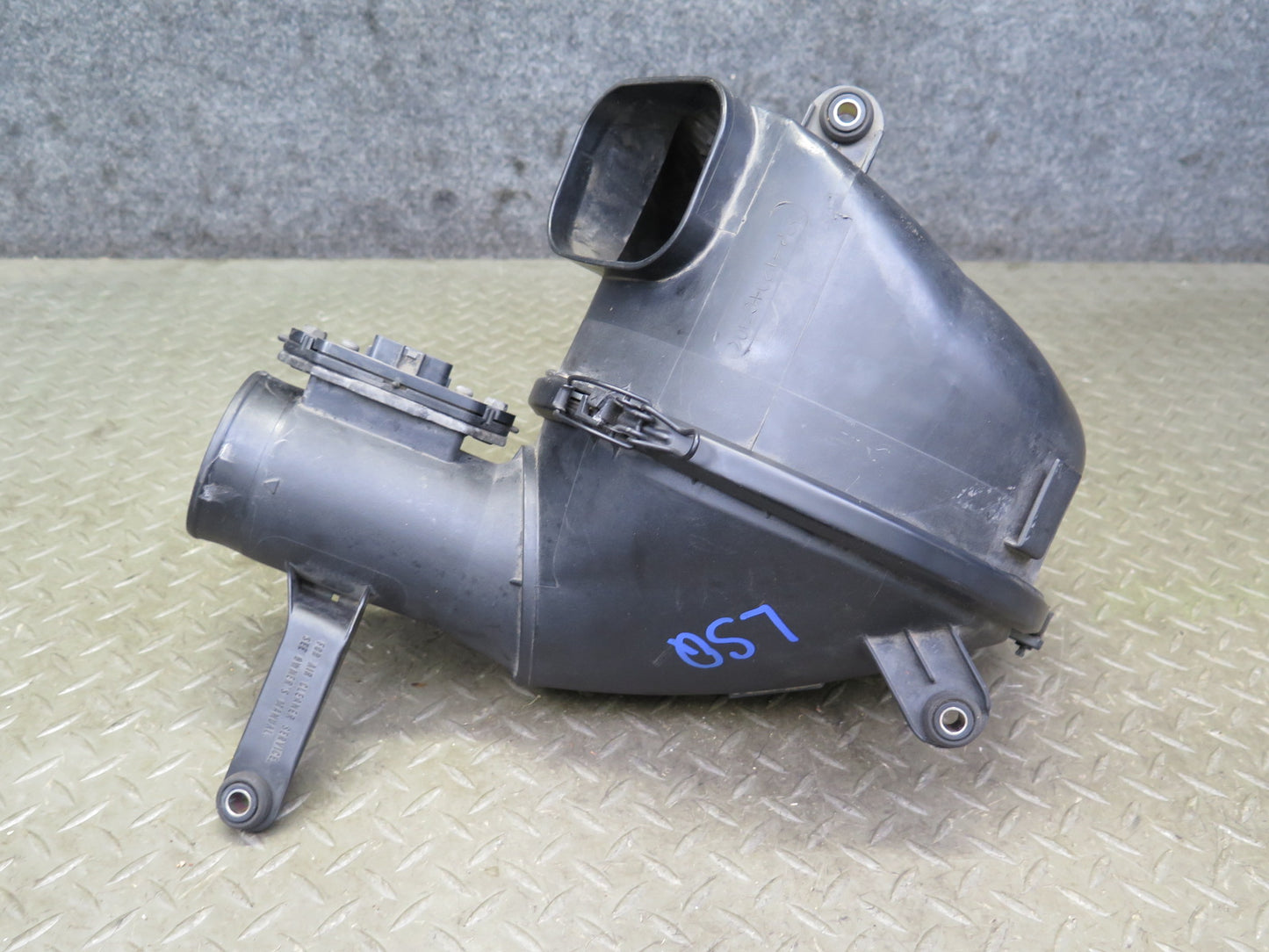 98-00 Lexus UCF20L LS400 Air Intake Cleaner Filter Box w MAF Sensor Assy OEM