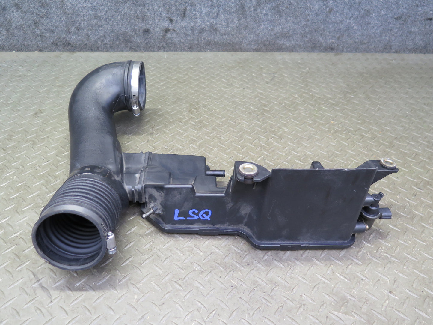 2000 Lexus UCF20L LS400 Air Intake Resonator Hose Tube w Vacuum Switch Valve OEM