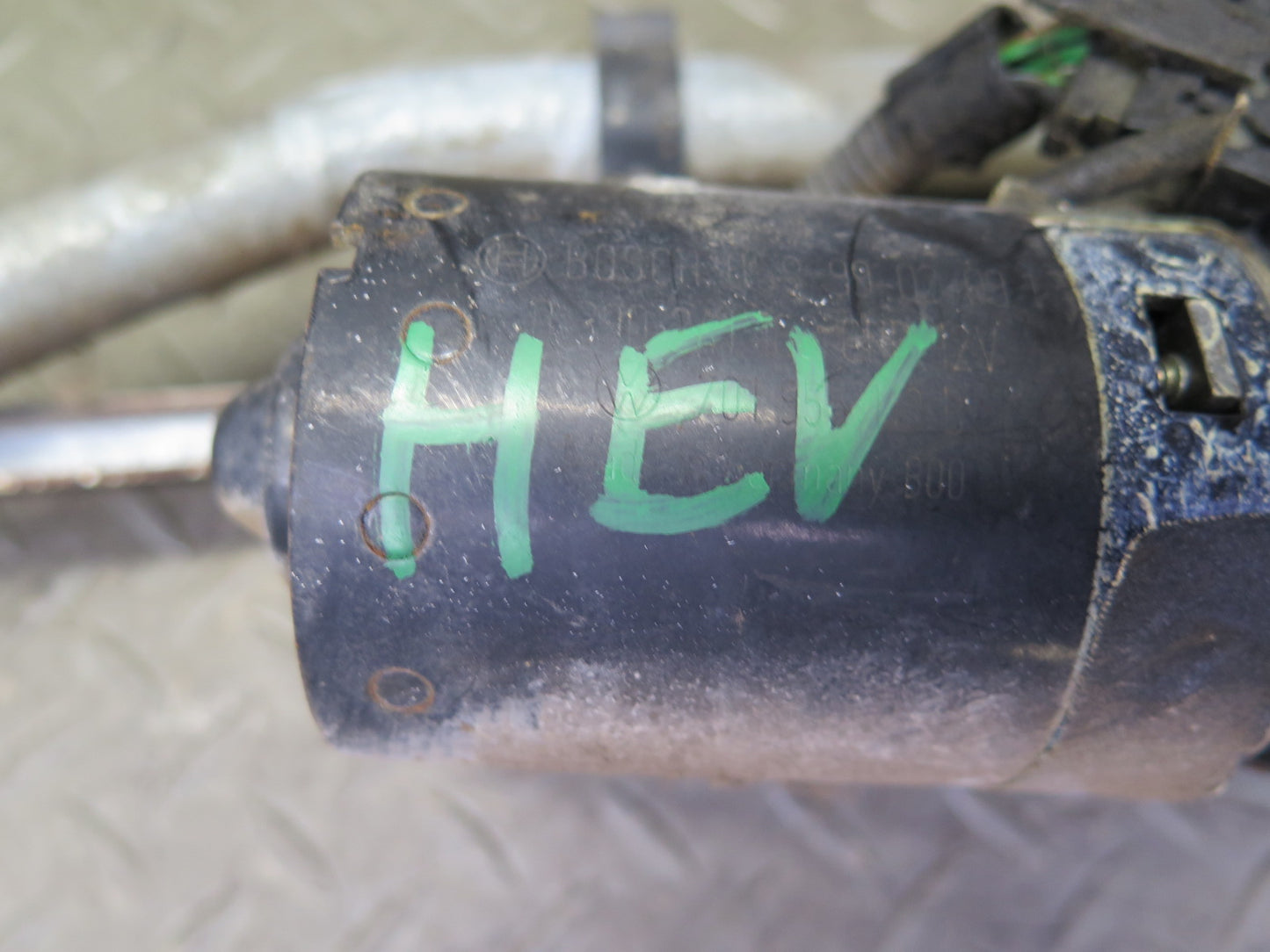 99-03 VW Eurovan T4 Windshield Wiper Transmission Linkage w Motor OEM