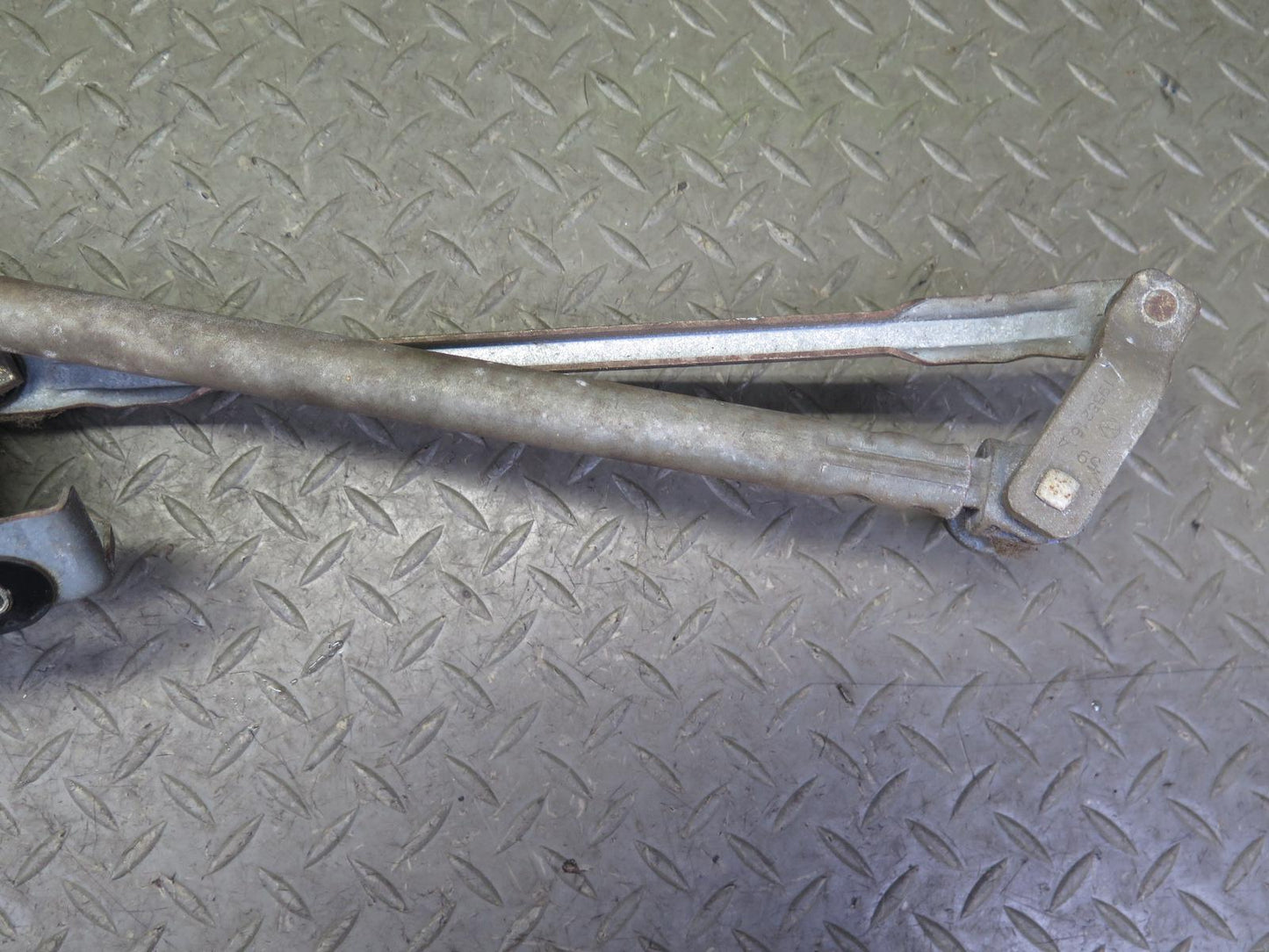 99-03 VW Eurovan T4 Windshield Wiper Transmission Linkage w Motor OEM