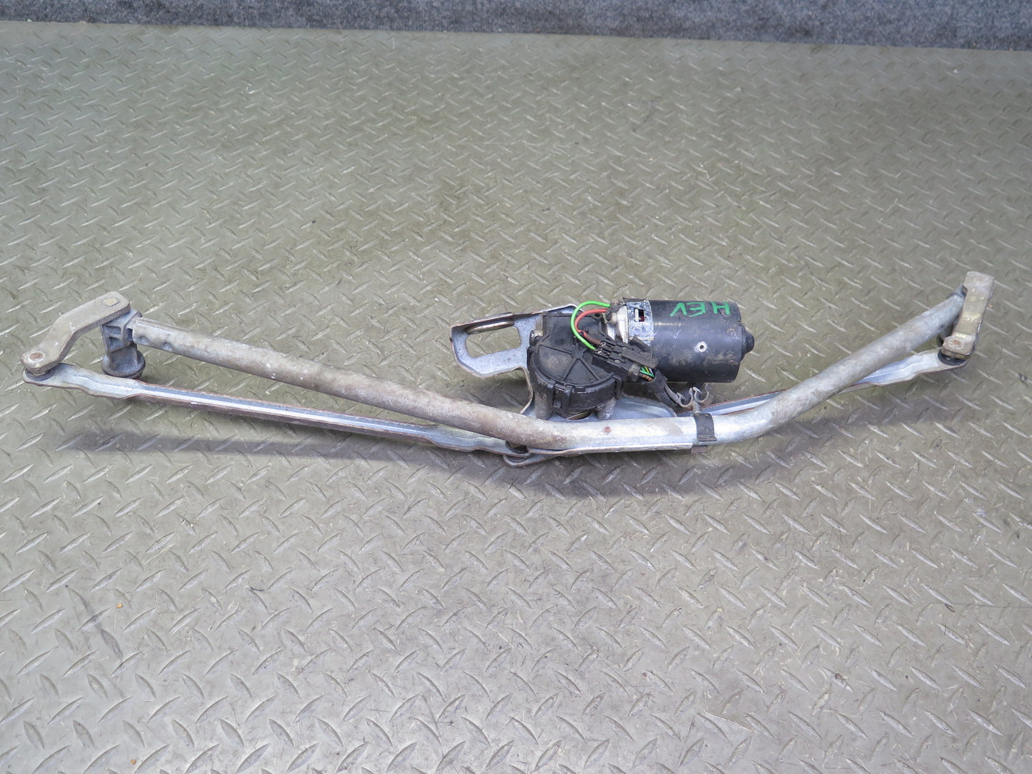 99-03 VW Eurovan T4 Windshield Wiper Transmission Linkage w Motor OEM