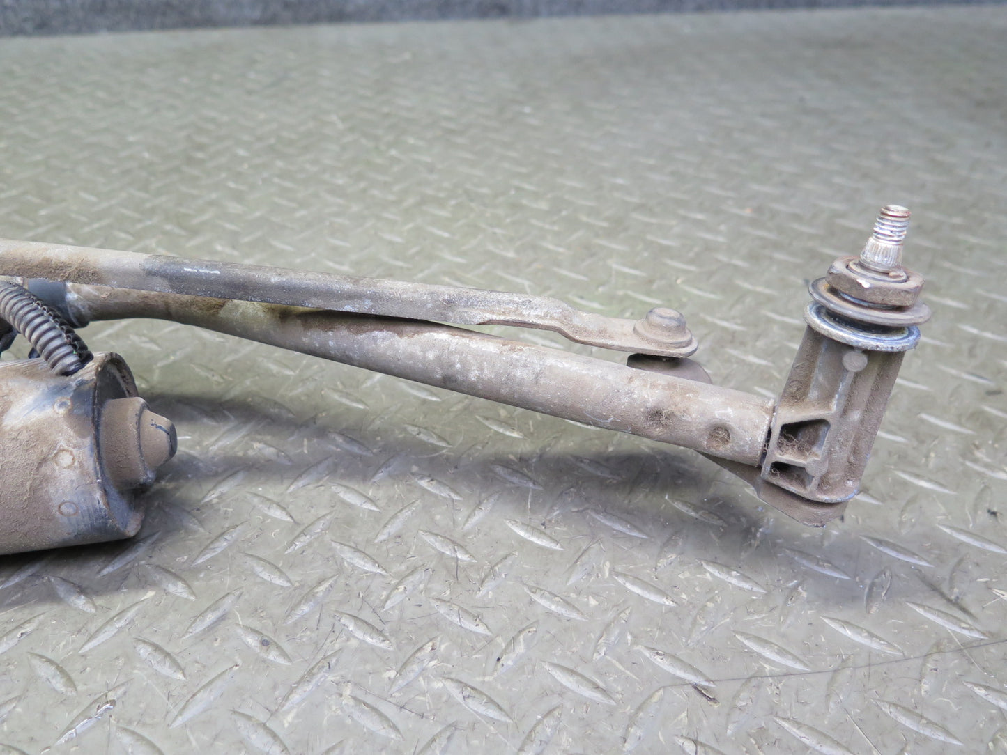 99-03 VW Eurovan T4 Windshield Wiper Transmission Linkage w Motor OEM