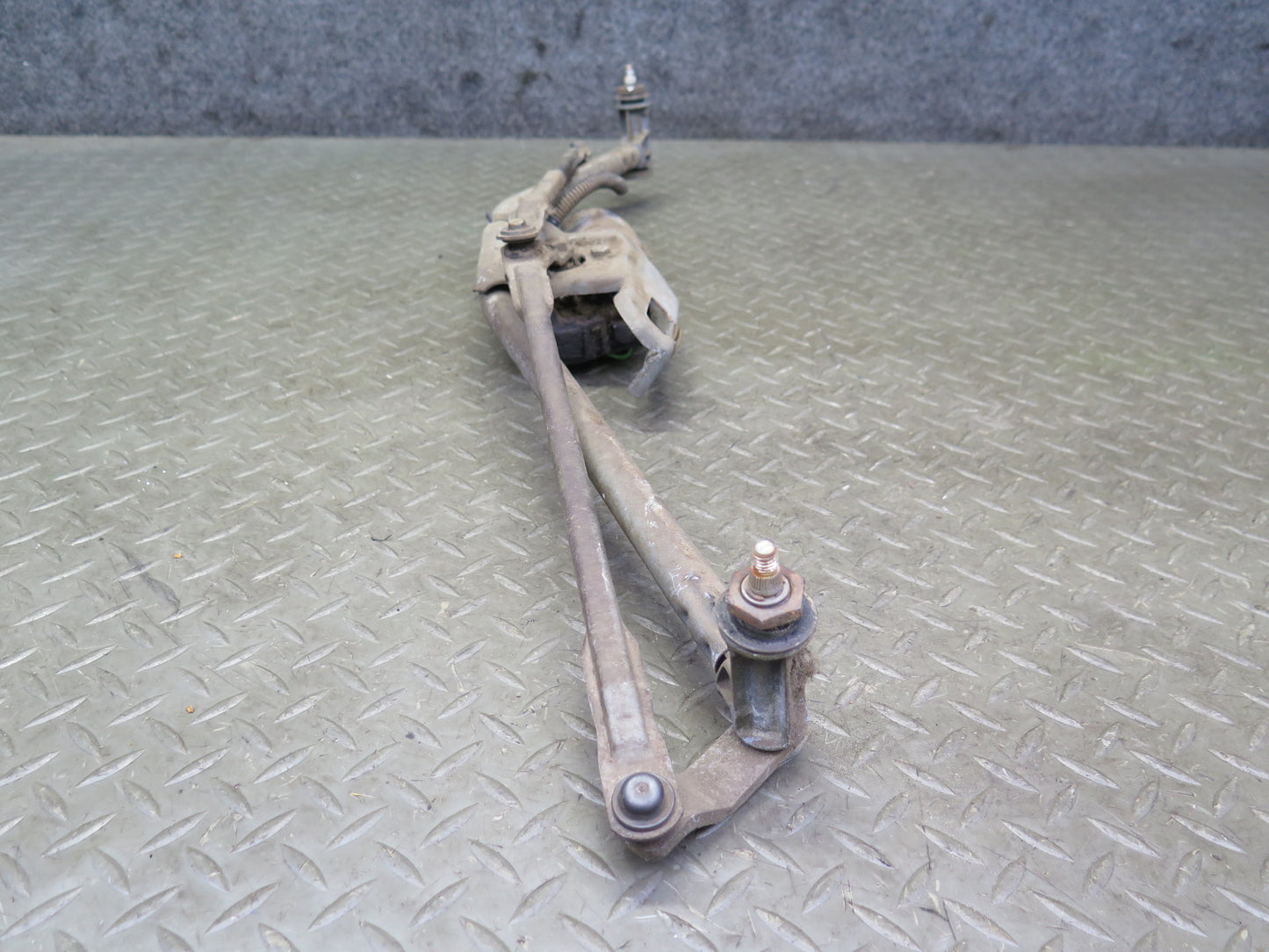 99-03 VW Eurovan T4 Windshield Wiper Transmission Linkage w Motor OEM