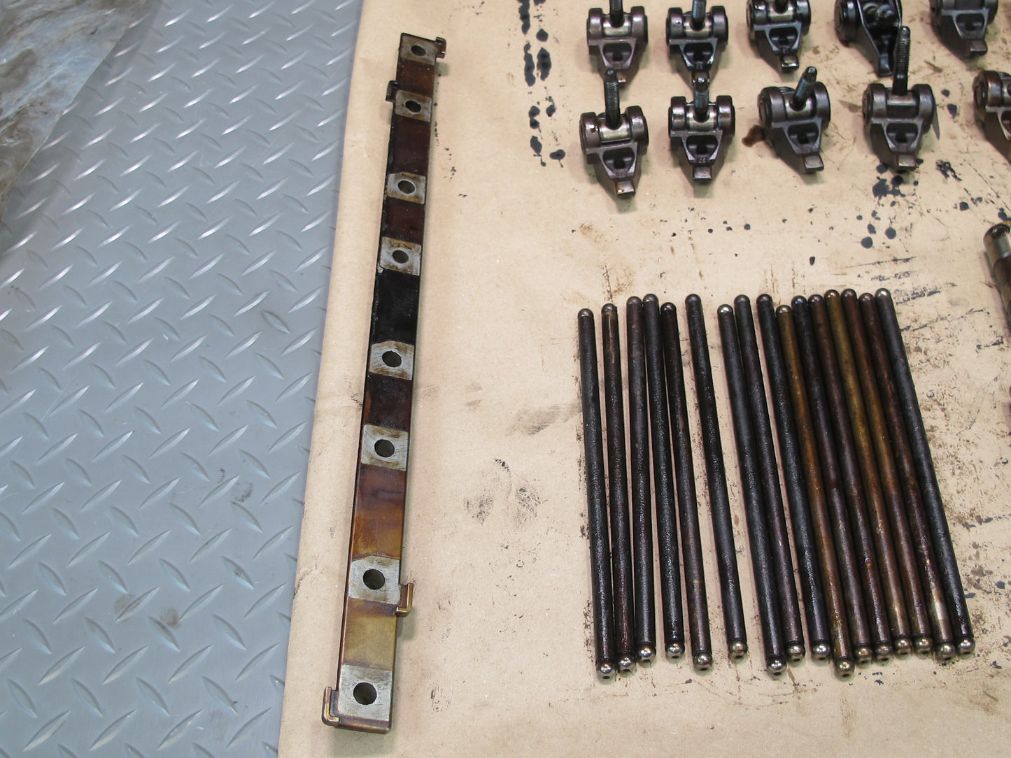 2003-2007 Hummer H2 6.0L V8 Engine Motor Rocker Arm Support Push Rod Lifter Set