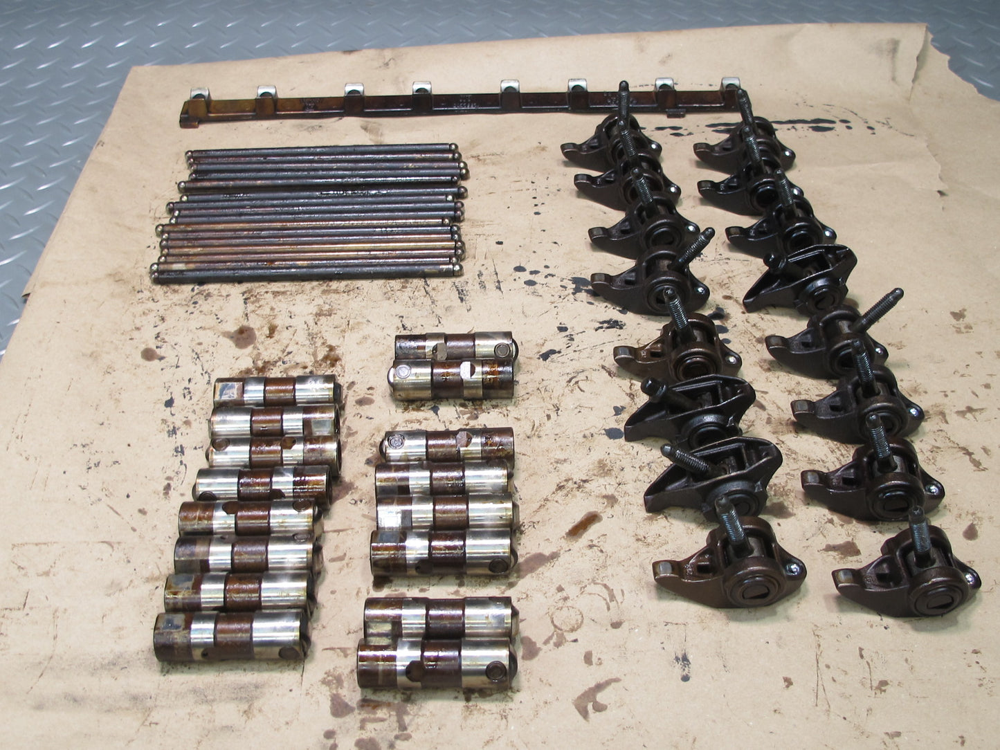 2003-2007 Hummer H2 6.0L V8 Engine Motor Rocker Arm Support Push Rod Lifter Set