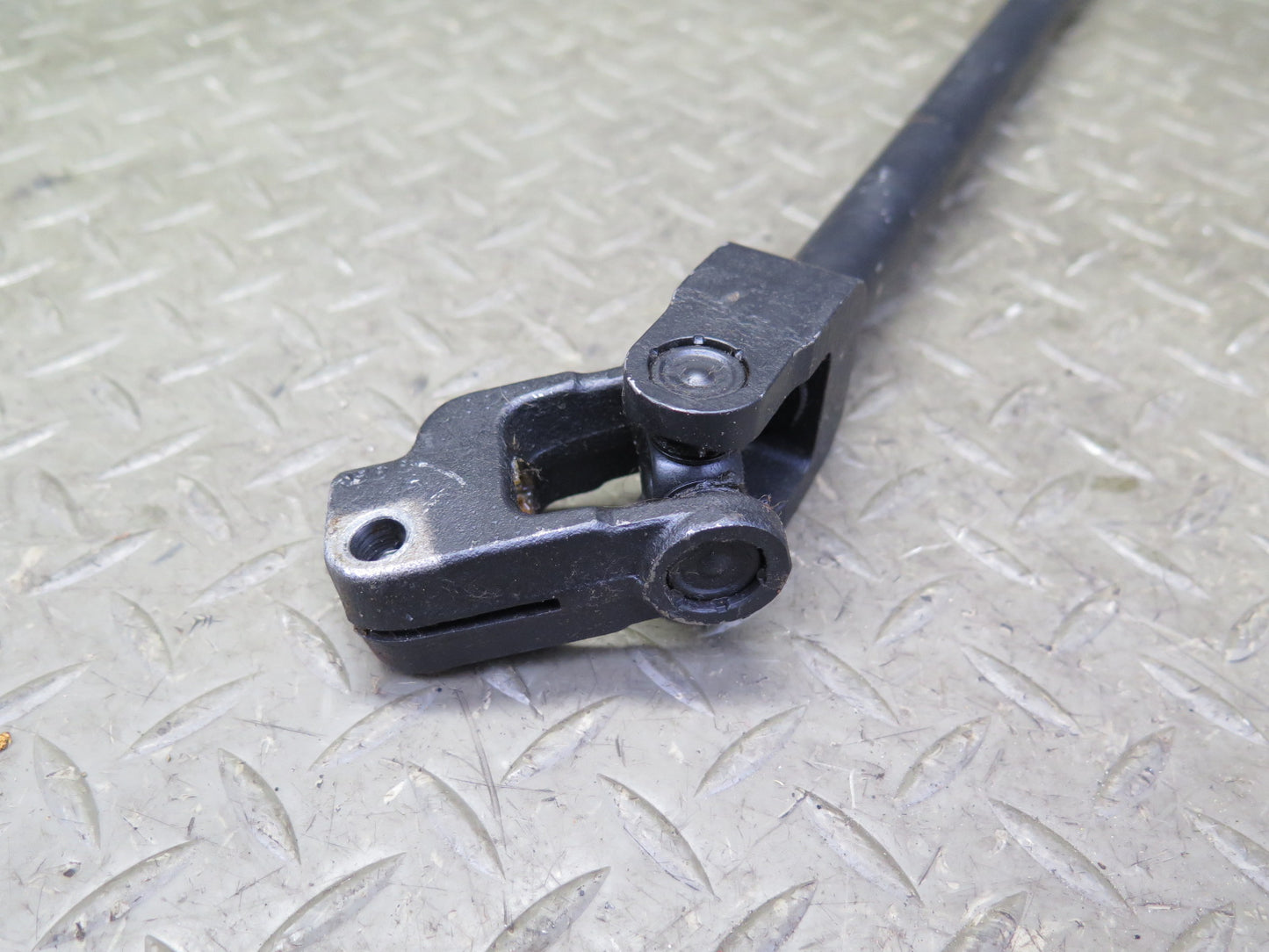 99-03 VW Eurovan T4 Steering Column Upper Linkage U Joint Shaft OEM