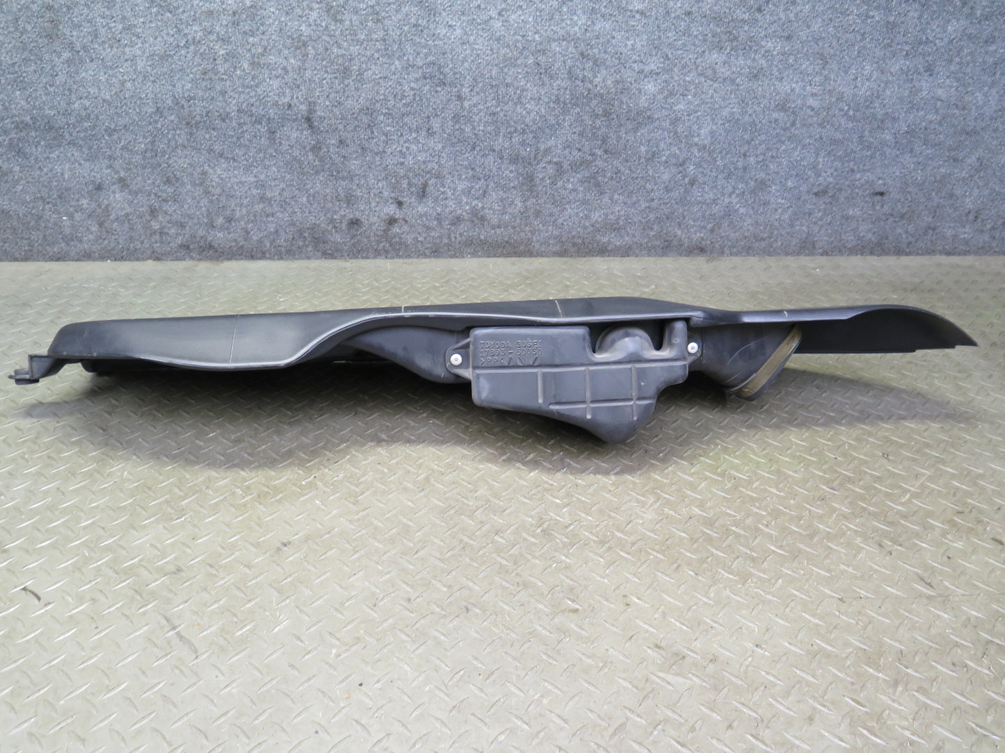 98-00 Lexus UCF20L LS400 Air Intake Resonator Duct Hose Pipe 17750-50020 OEM