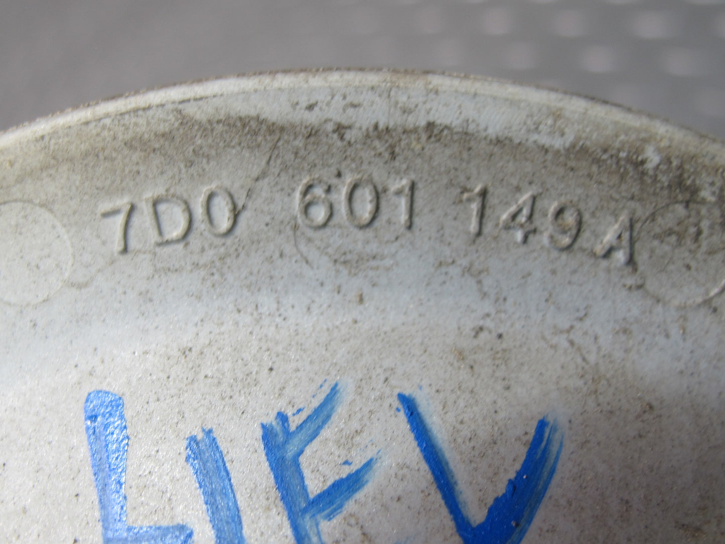 99-03 VW Eurovan T4 Set of 4 Front & Rear Wheel Hub Center Cap Cover OEM