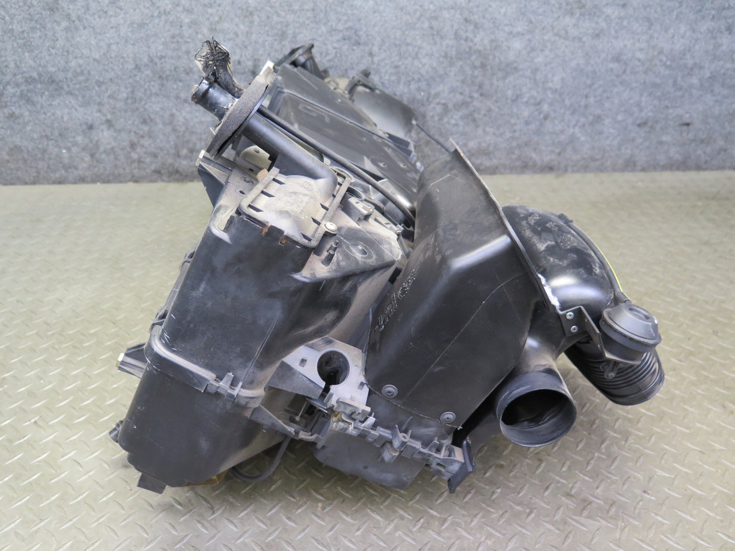 99-03 VW Eurovan T4 Front A/C Evaporator Hvac Blower Motor Climate Box OEM