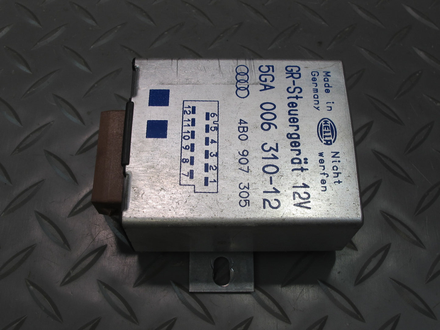 99-03 VW Eurovan T4 Cruise Control Module Unit 4B0907305 OEM