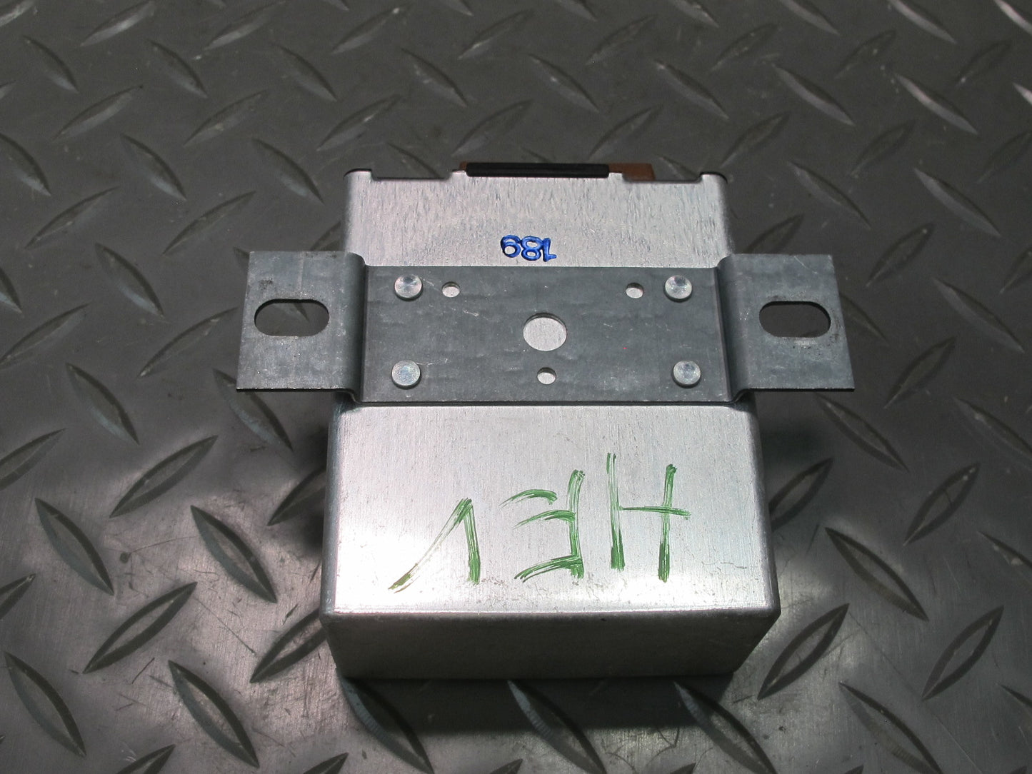 99-03 VW Eurovan T4 Cruise Control Module Unit 4B0907305 OEM