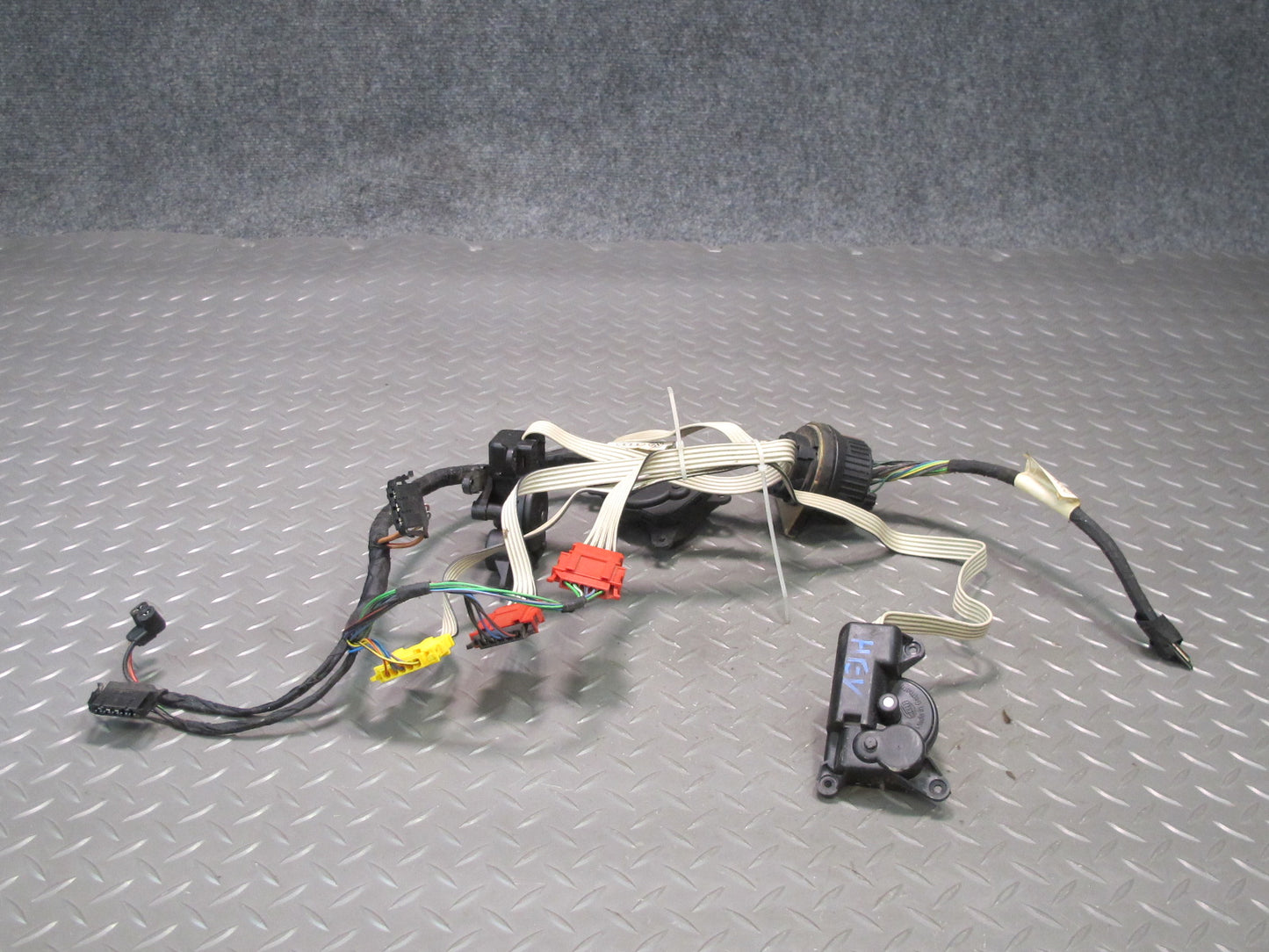 99-03 VW Eurovan T4 A/C Heater Flap Door Actuator Motor Wiring Set OEM