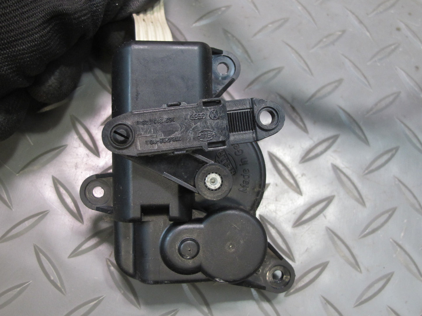 99-03 VW Eurovan T4 A/C Heater Flap Door Actuator Motor Wiring Set OEM