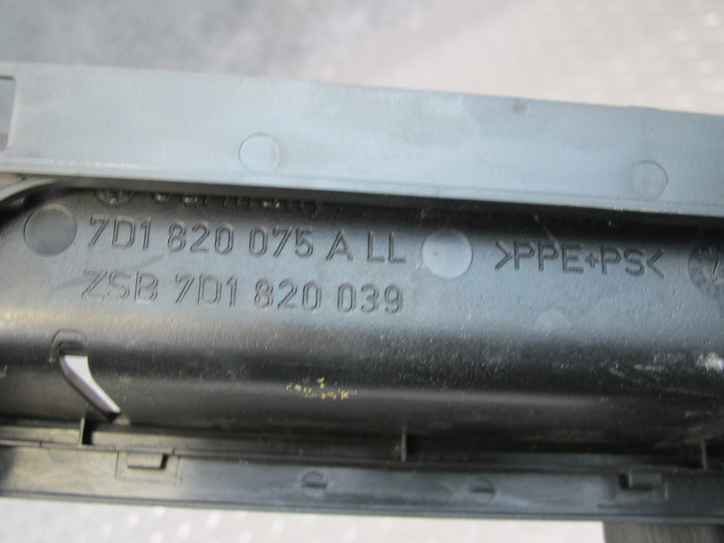 99-03 VW Eurovan T4 Dash Center Radio Climate Trim Bezel Cover Panel OEM