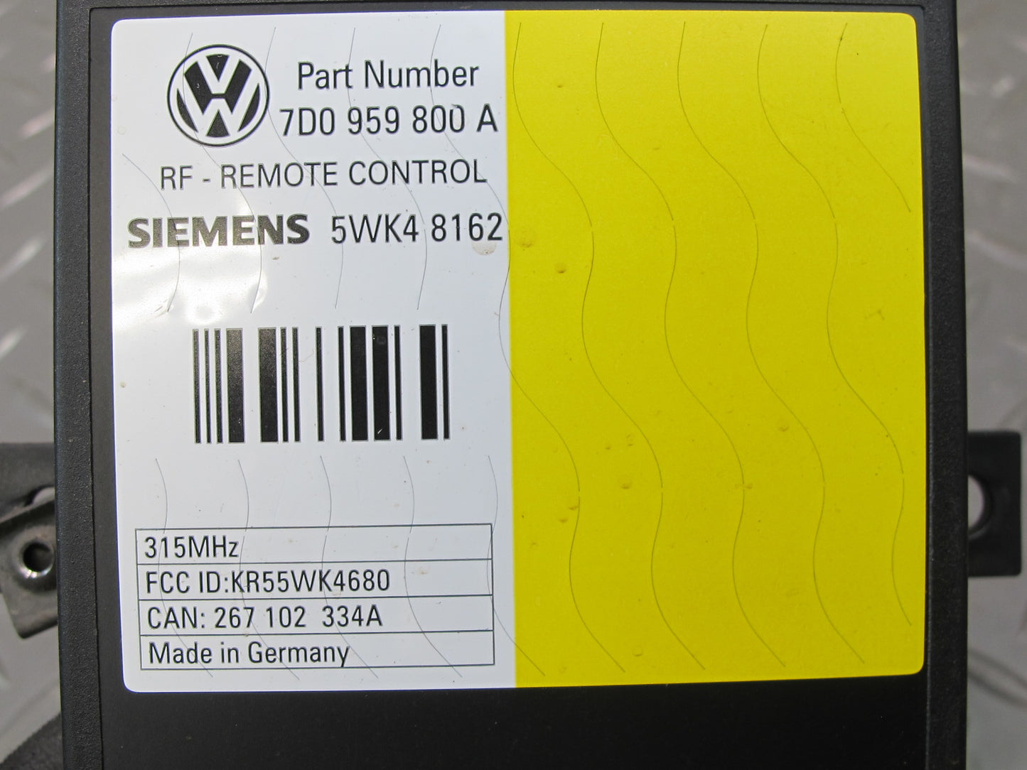 99-03 VW Eurovan T4 Keyless Entry Control  Module 7D0959800A OEM