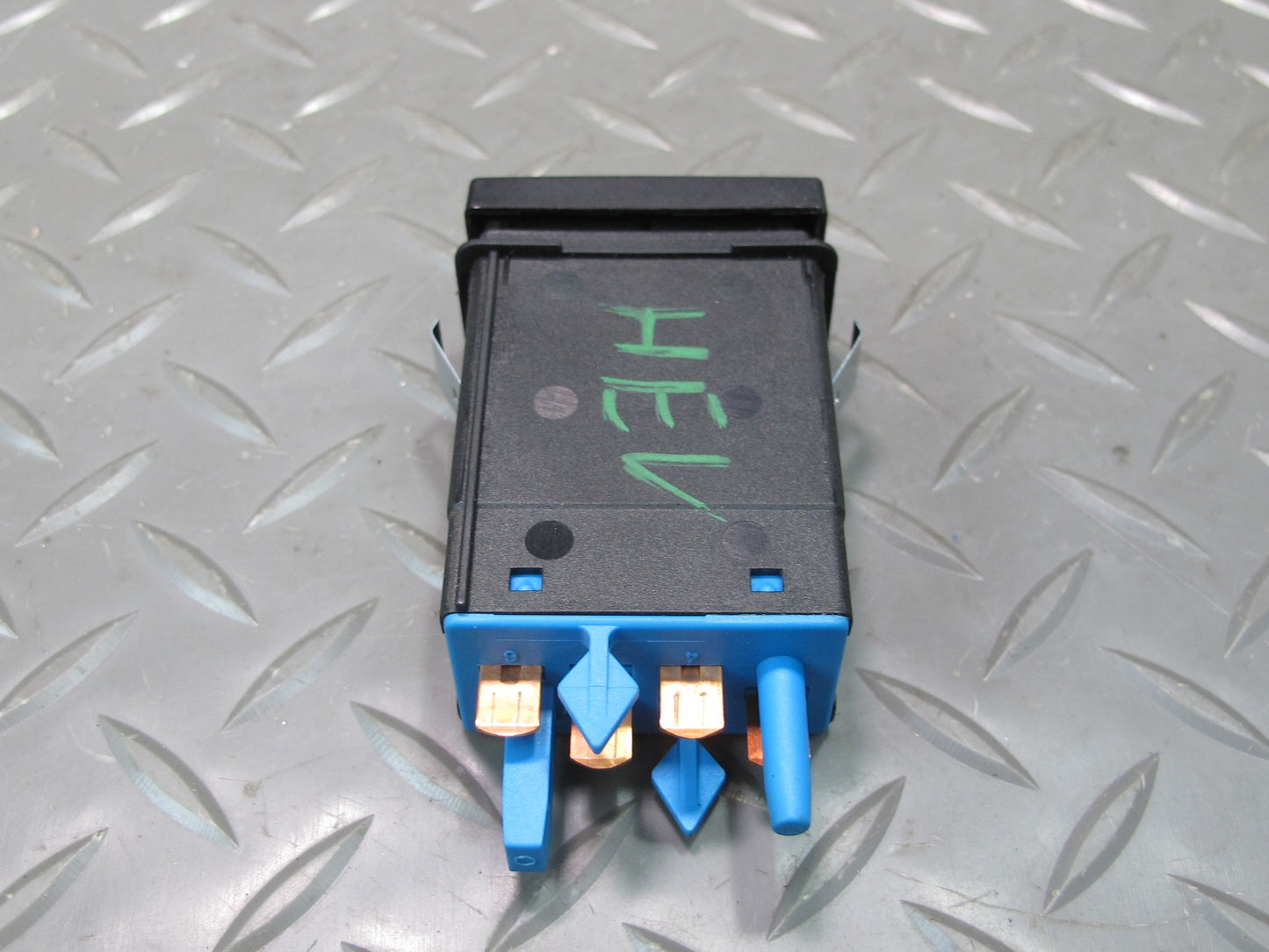 99-03 VW Eurovan T4 Rear Window Defrost Control Button Switch 7D0959621 OEM