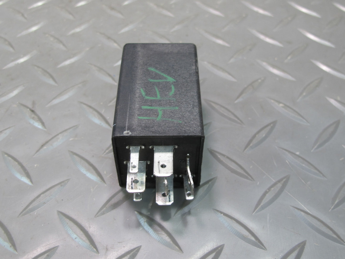 99-03 VW Eurovan T4 140 A/C Air Condition Relay Module 701959141B OEM