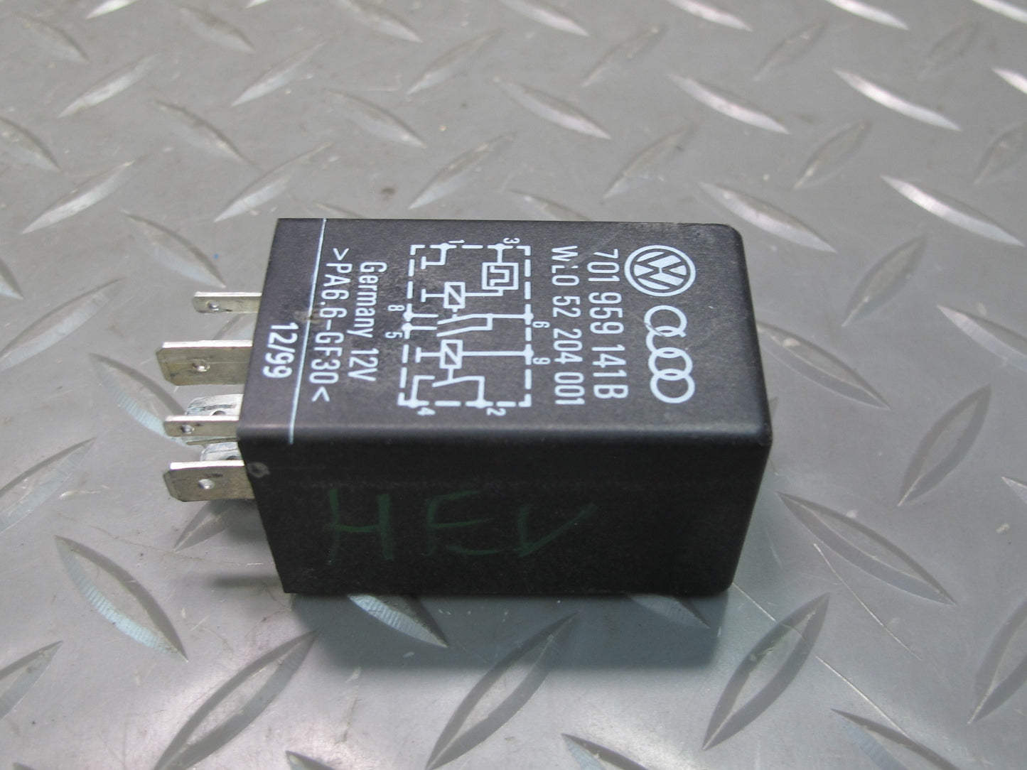 99-03 VW Eurovan T4 140 A/C Air Condition Relay Module 701959141B OEM