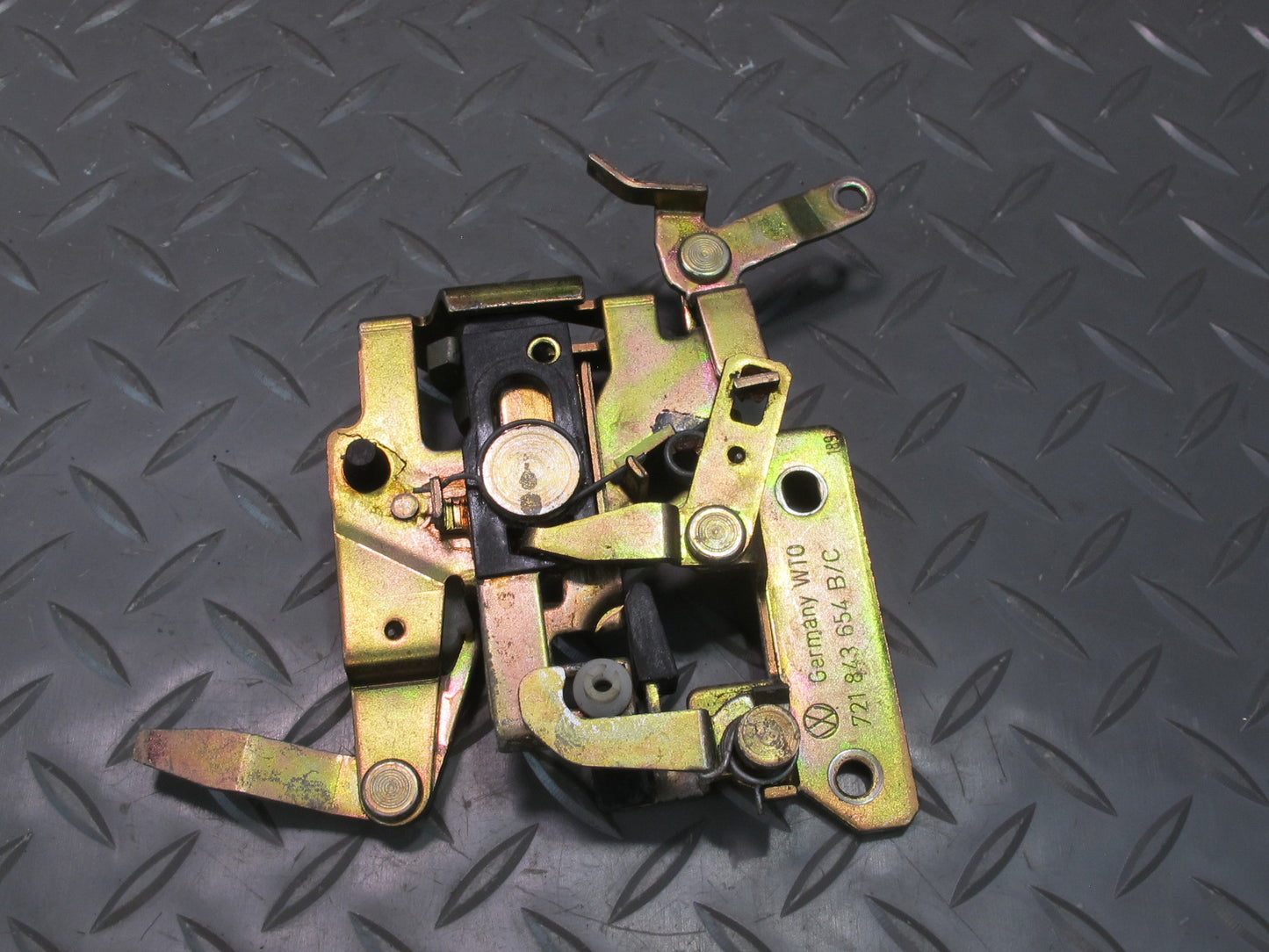 99-03 VW Eurovan T4 Right Sliding Door Lock Latch 721843654B OEM