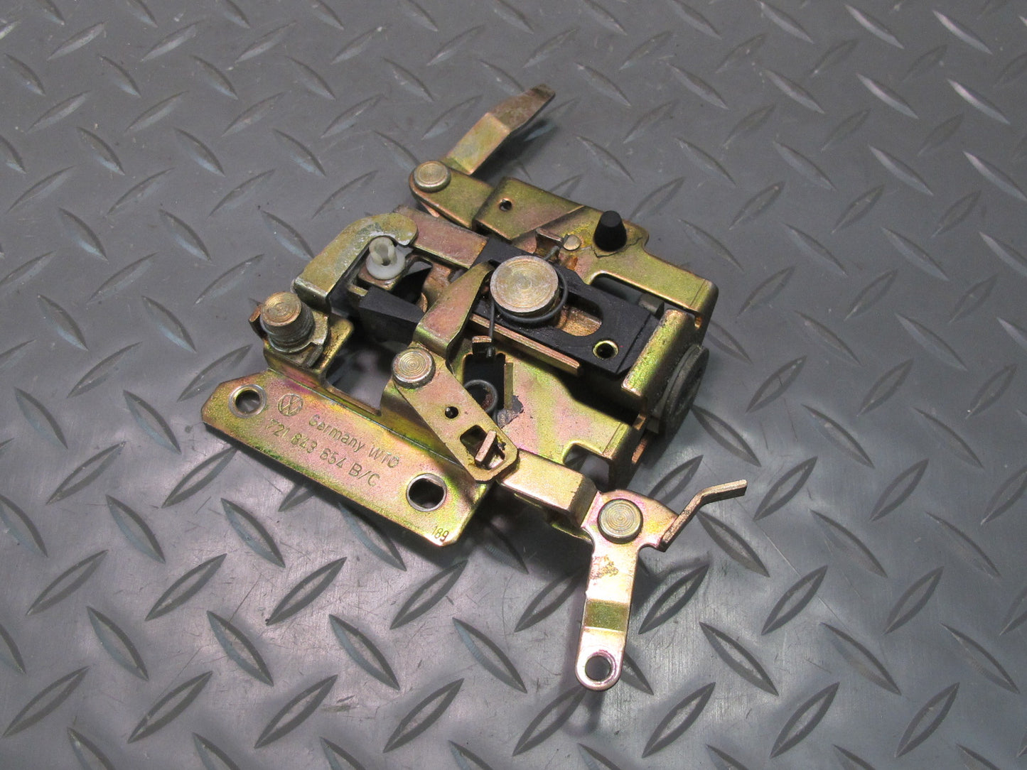 99-03 VW Eurovan T4 Right Sliding Door Lock Latch 721843654B OEM