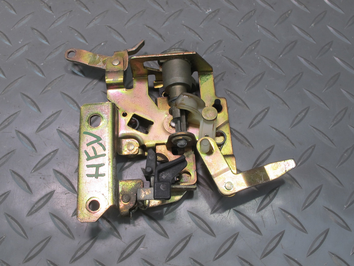 99-03 VW Eurovan T4 Right Sliding Door Lock Latch 721843654B OEM