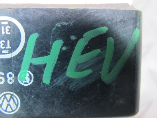 99-03 VW Eurovan T4 2.8L Engine Cooling Fan Relay Module 701919506A OEM