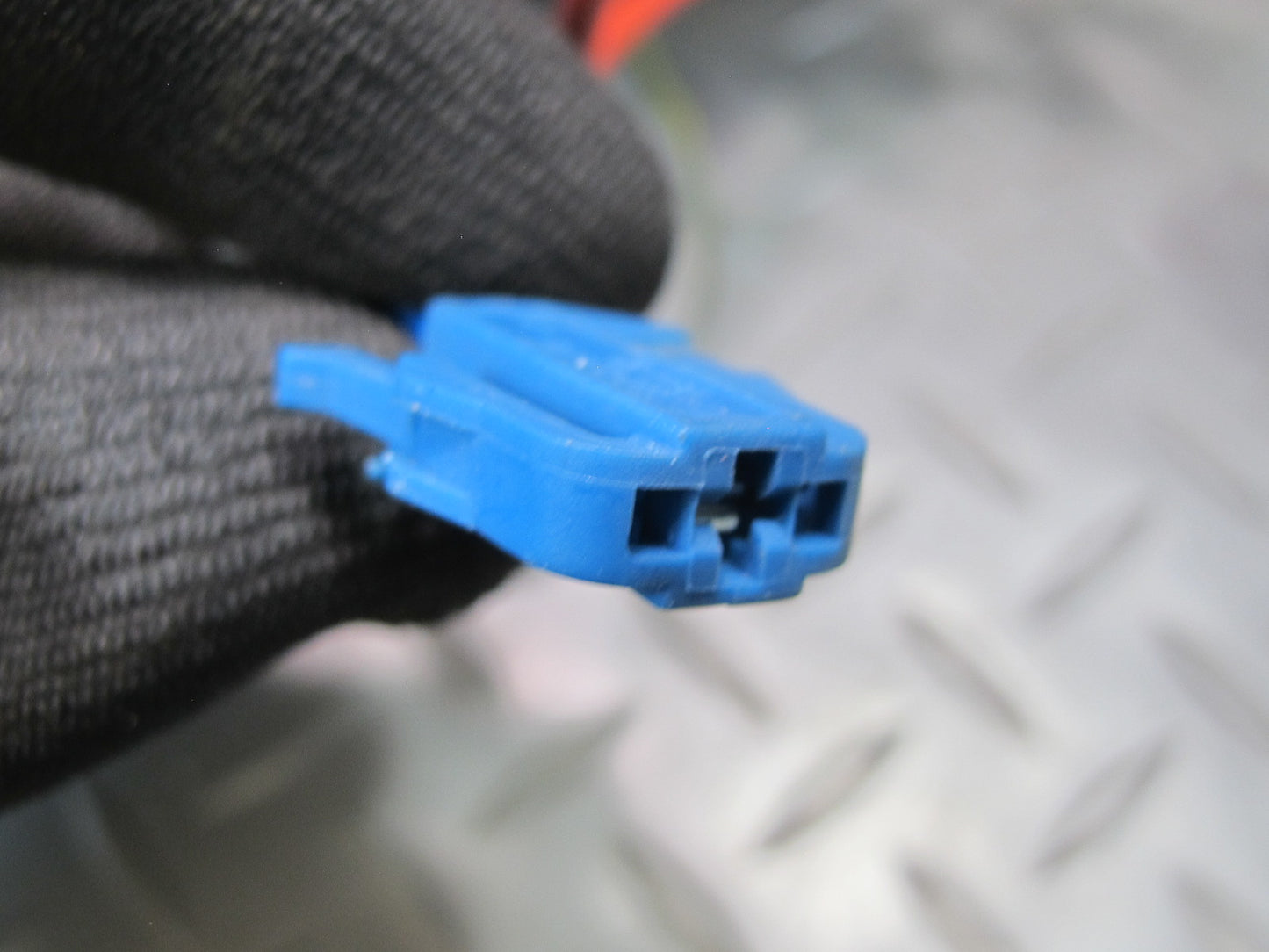 99-03 VW Eurovan T4 Power Distribution Fuse Relay Box Module OEM