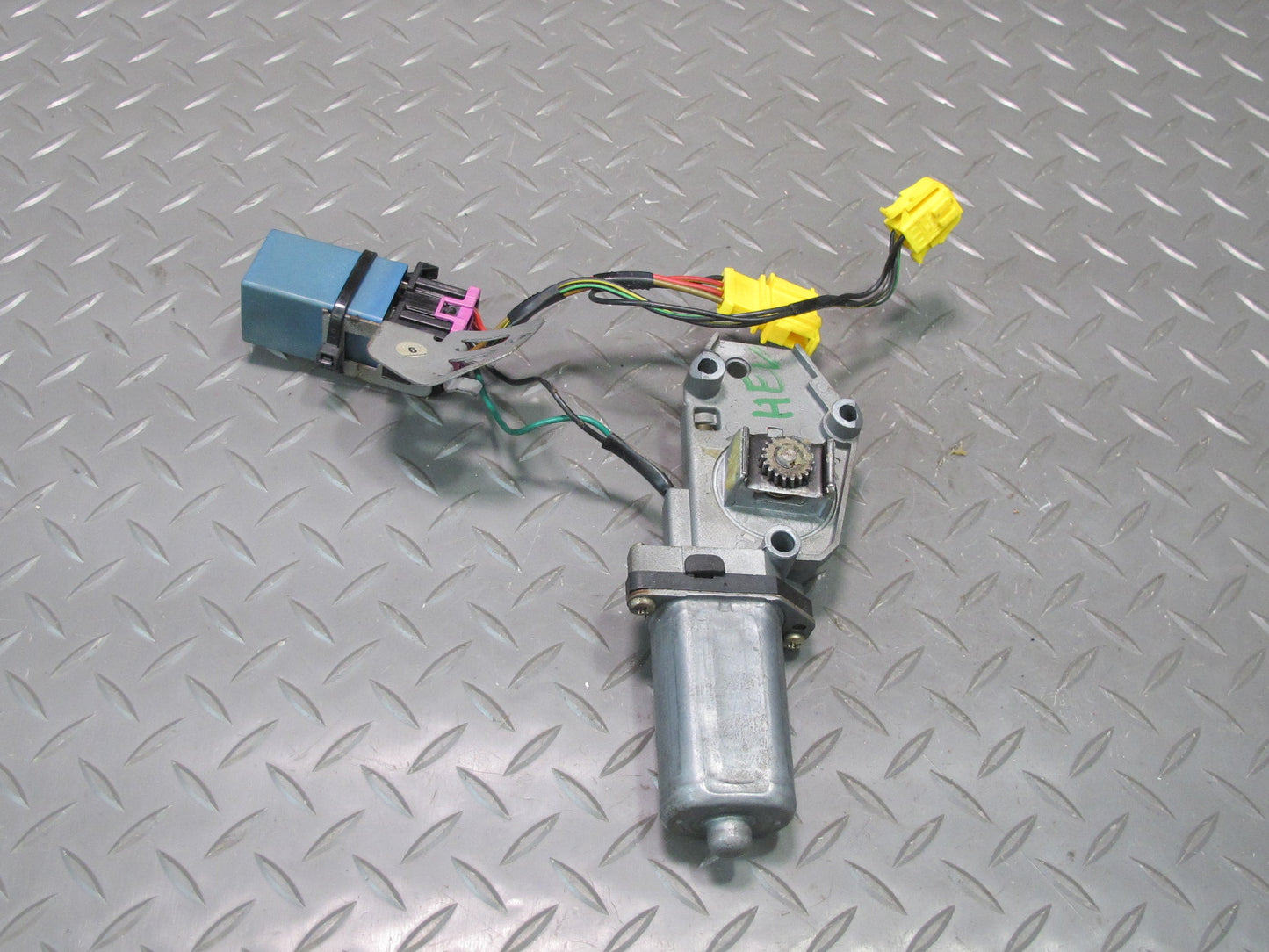 99-03 VW Eurovan T4 Sunroof Motor Drive Unit w Relay 701959731B OEM