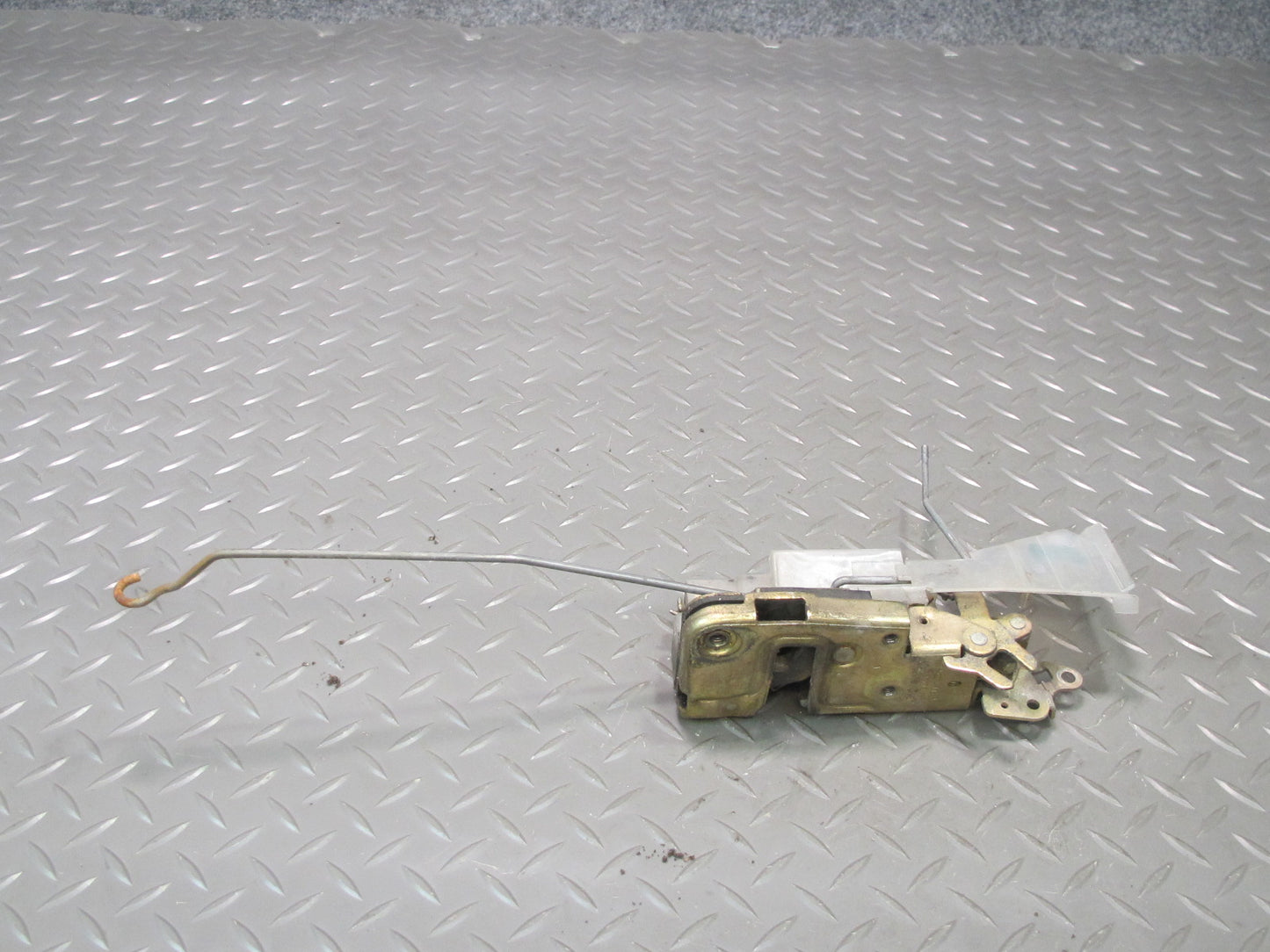 97-03 VW Eurovan T4 Front Left Door Lock Latch 701837015D OEM