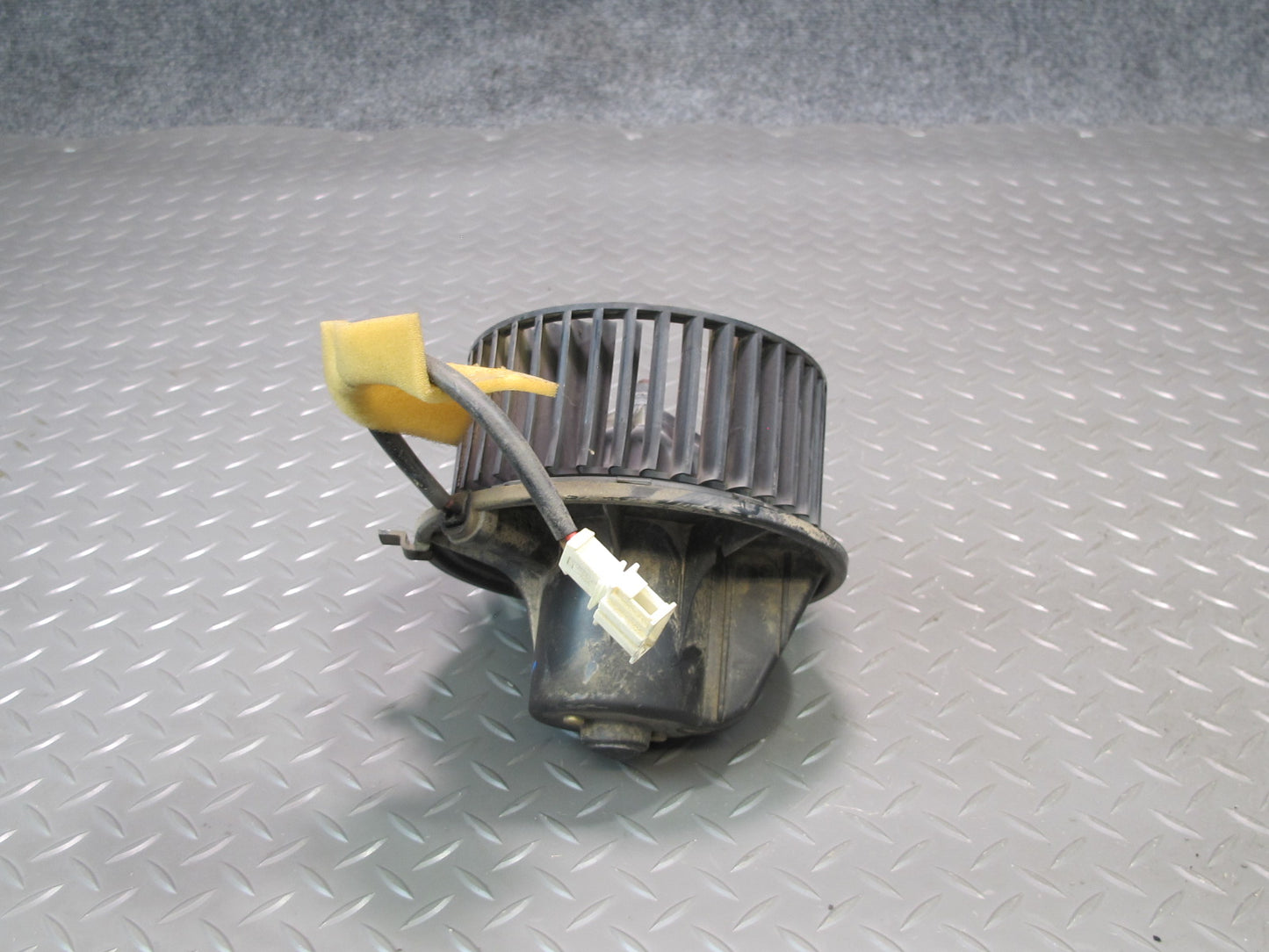 97-03 VW Eurovan T4 Rear A/C Heater Blower Motor Fan w Resistor OEM