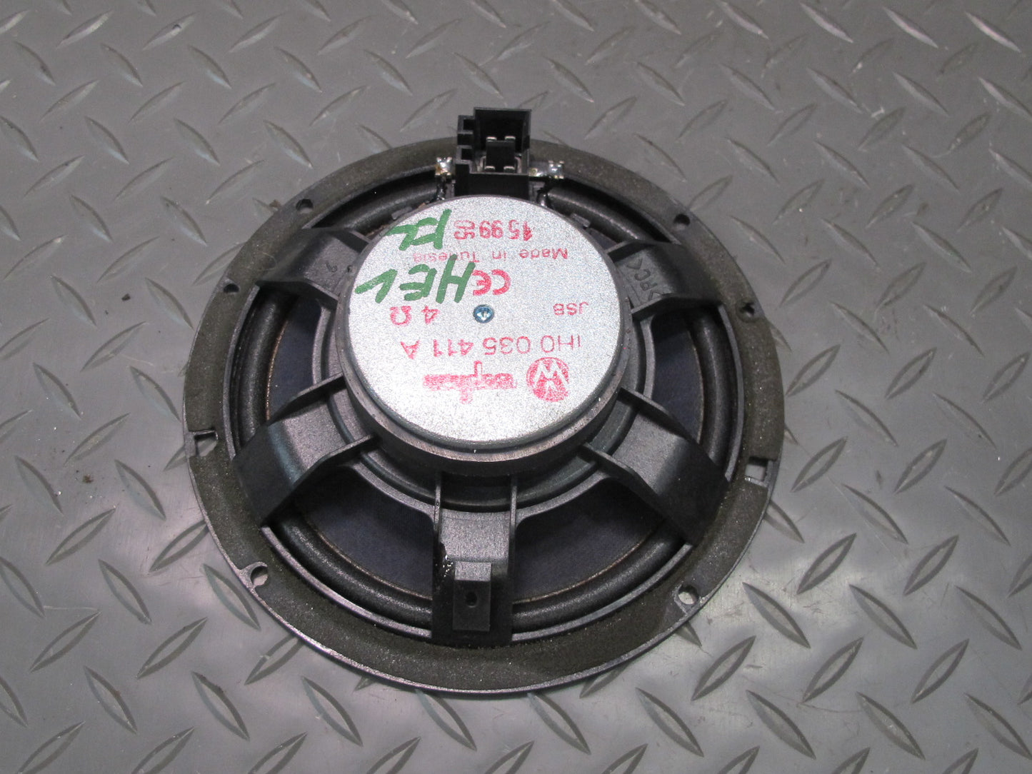 99-03 VW Eurovan T4 Set of 2 Front Left & Right Door Audio Speaker OEM