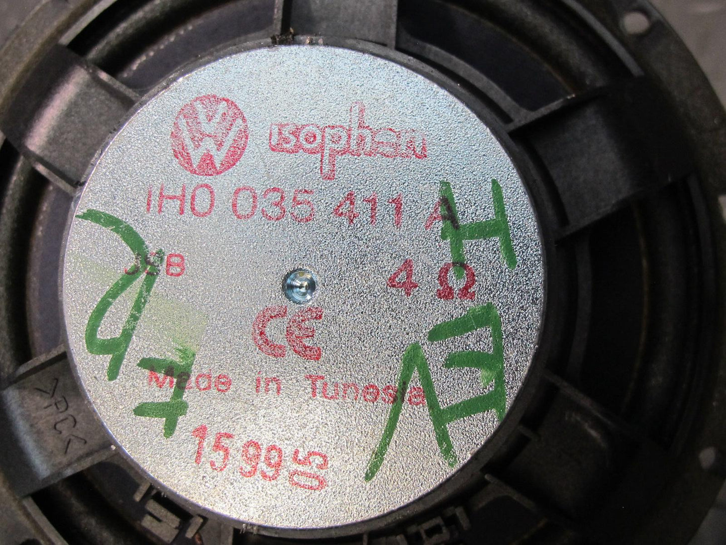 99-03 VW Eurovan T4 Set of 2 Front Left & Right Door Audio Speaker OEM