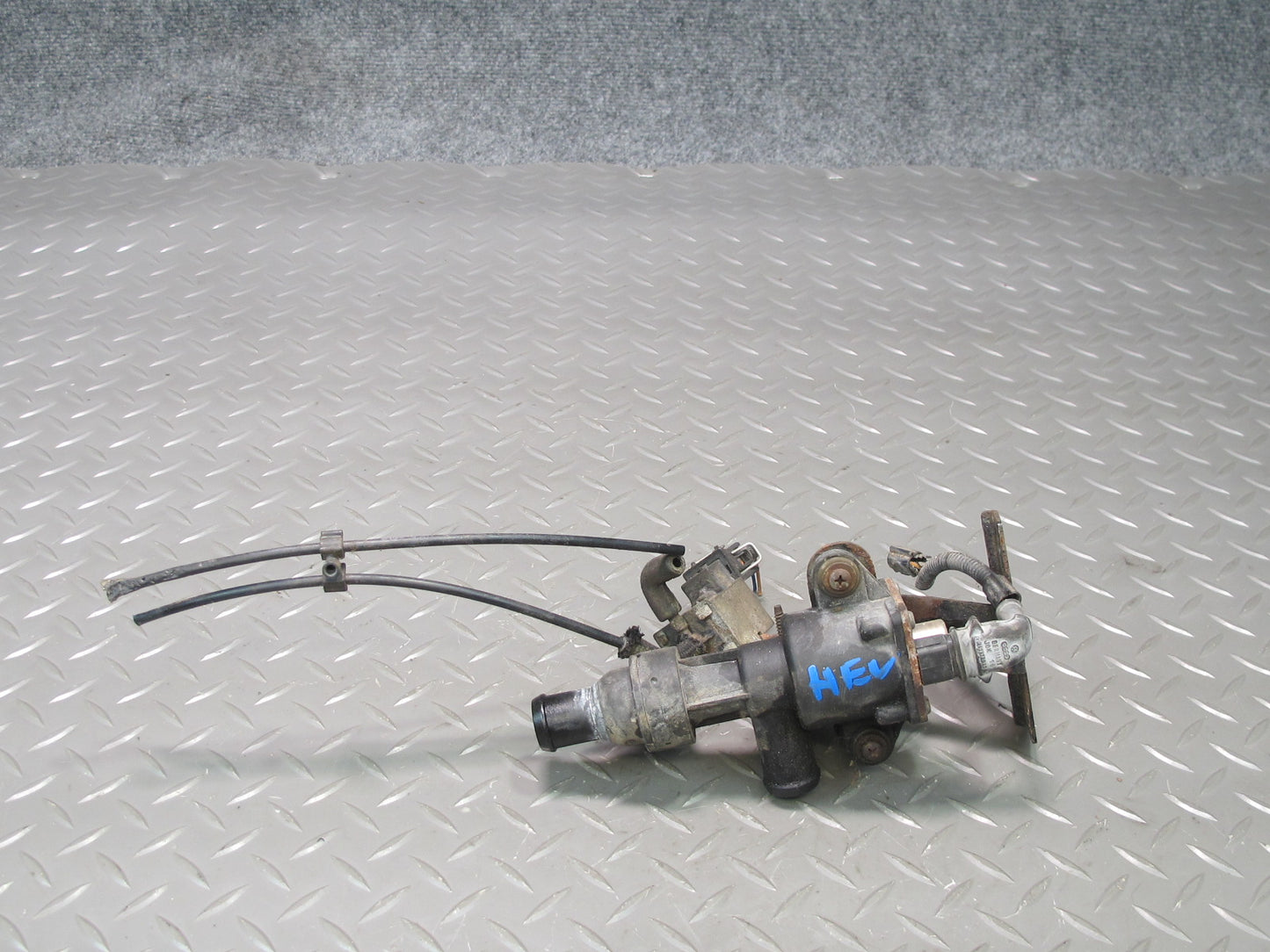 00-03 VW Eurovan T4 2.8L Engine Coolant Main Water Pump OEM