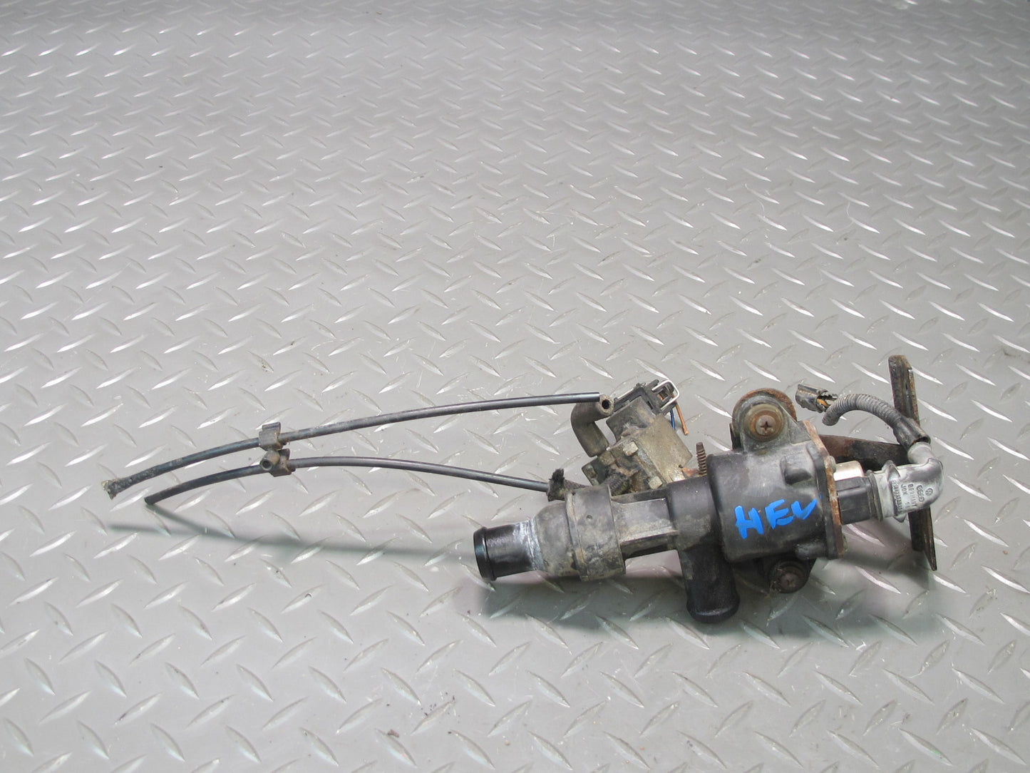 00-03 VW Eurovan T4 2.8L Engine Coolant Main Water Pump OEM