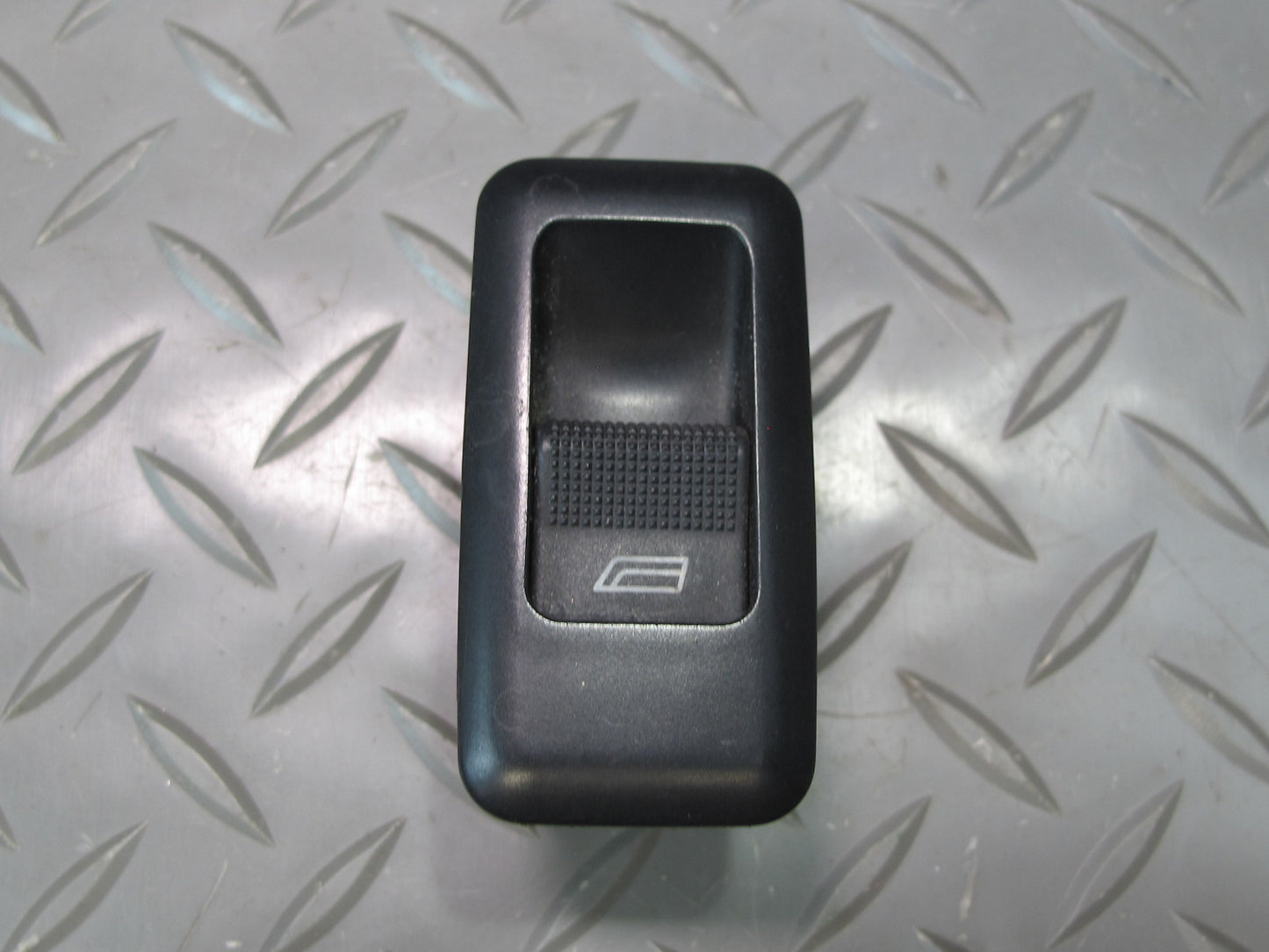 99-03 VW Eurovan T4 Front Right Door Power Window Switch OEM