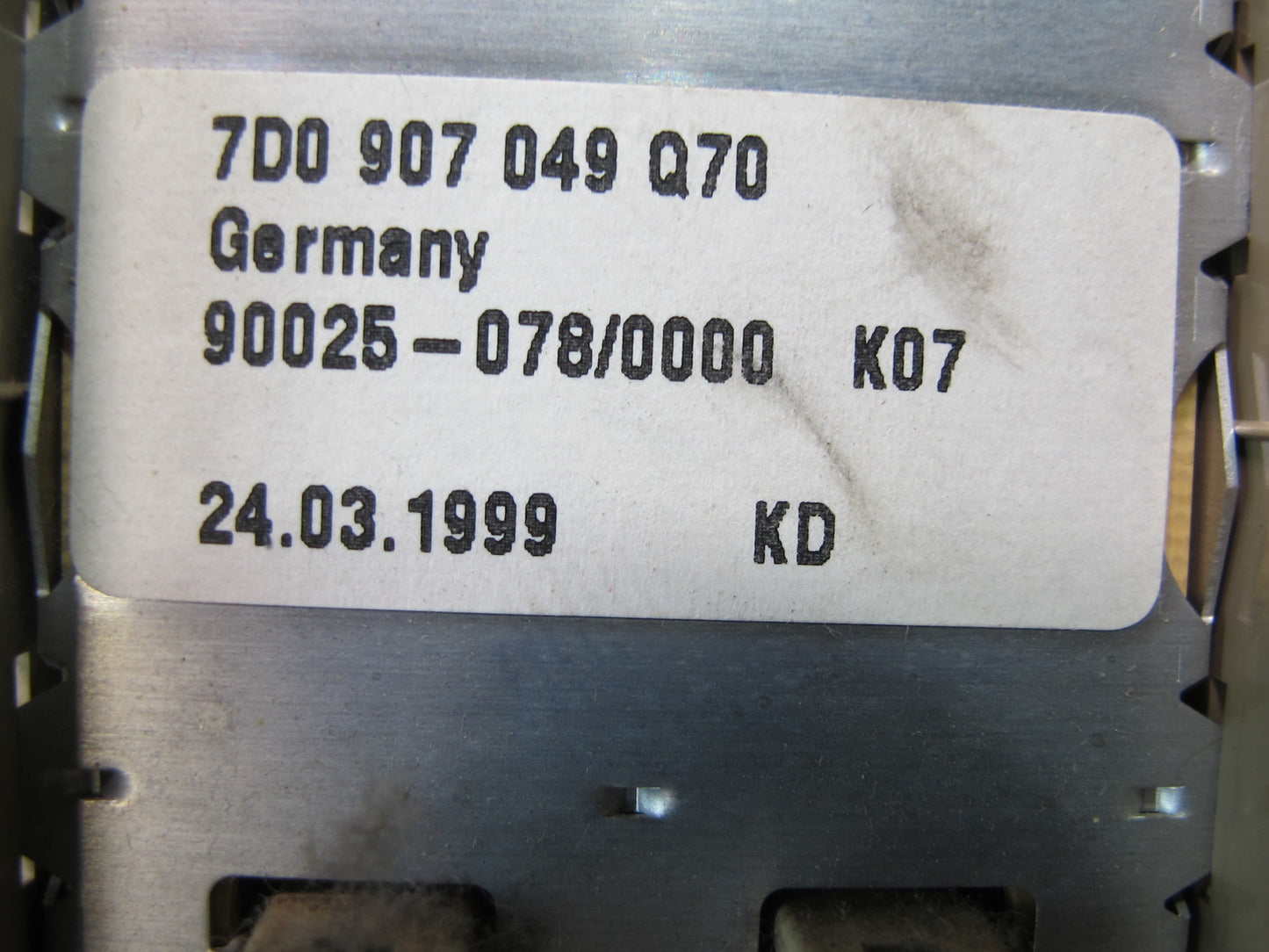 99-03 VW Eurovan T4 Rear A/C Heater Climate Control Switch Panel 7D0907049