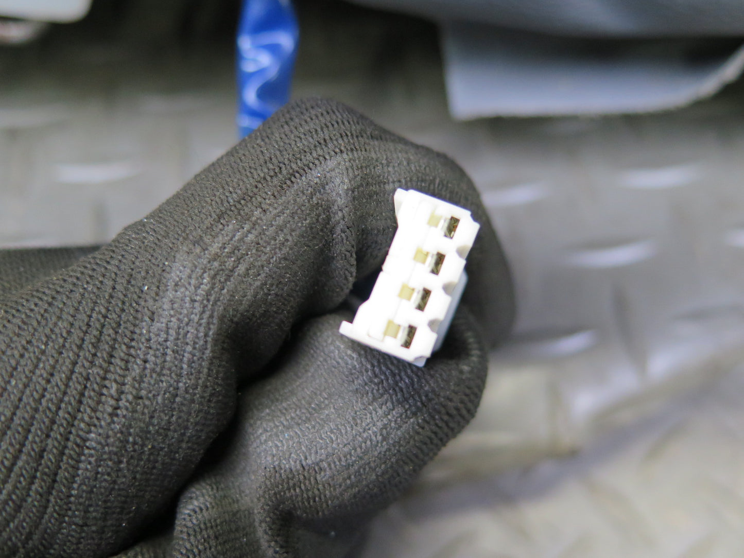 98-00 Lexus UCF20L LS400 Front Left Seat Lower Leather Cushion Gray w Switch OEM