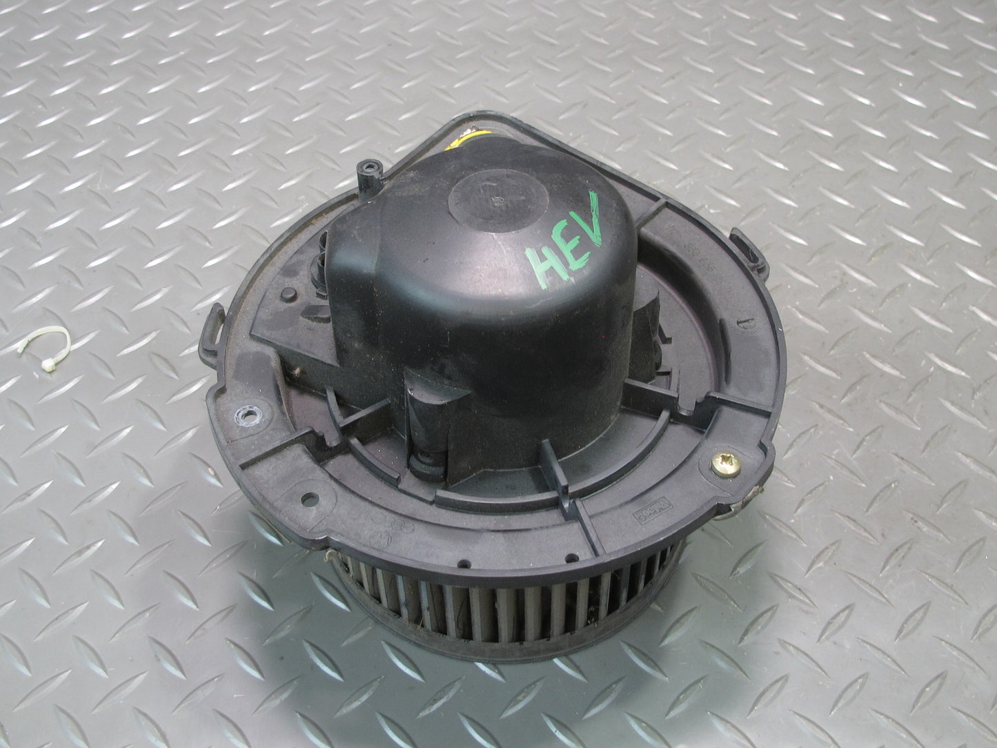 99-03 VW Eurovan T4 A/C Heater Blower Motor Fan w Resistor OEM