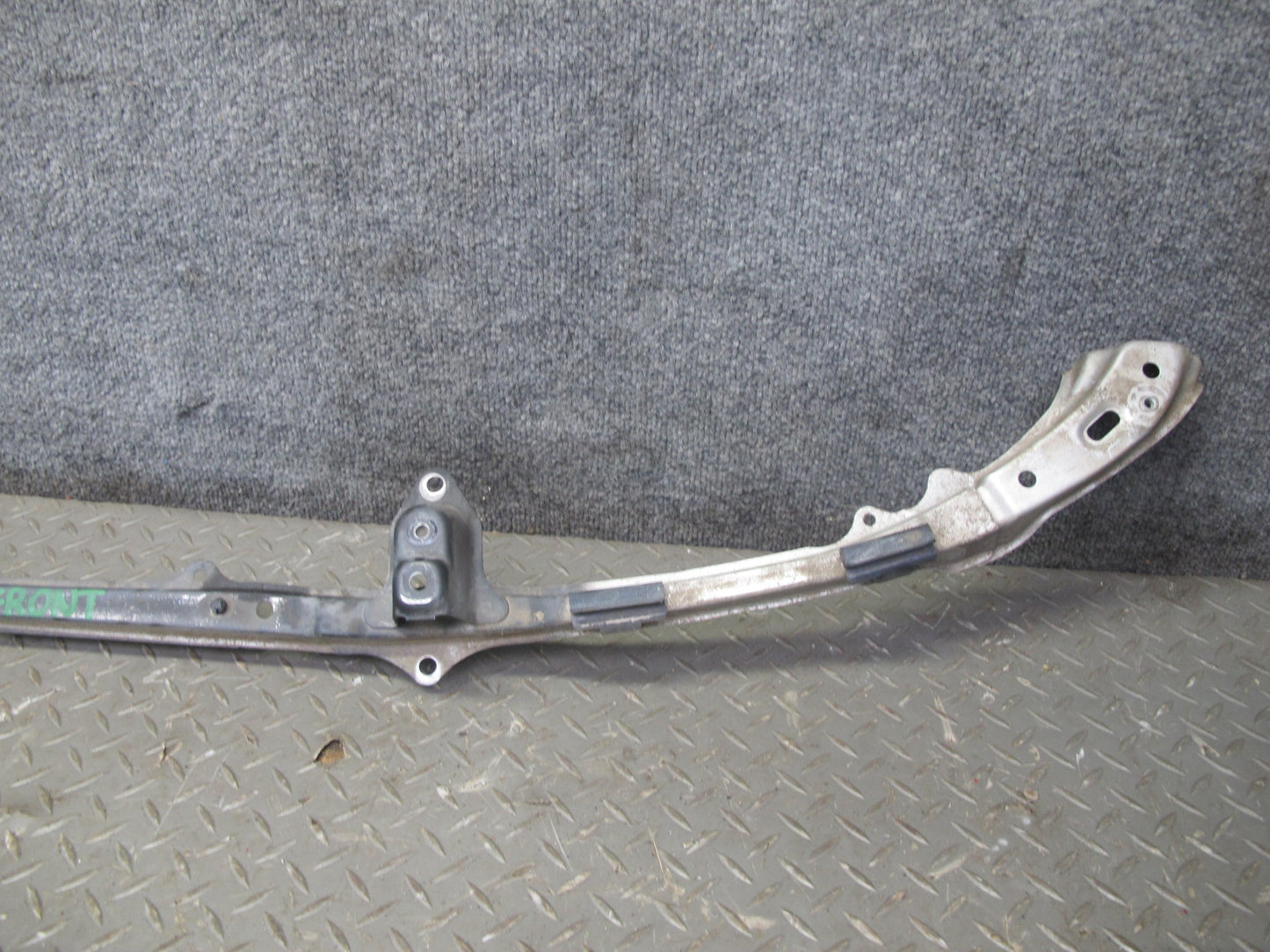 98-00 Lexus UCF20L LS400 Front Bumper Reinforcement Upper Bracket Bar OEM