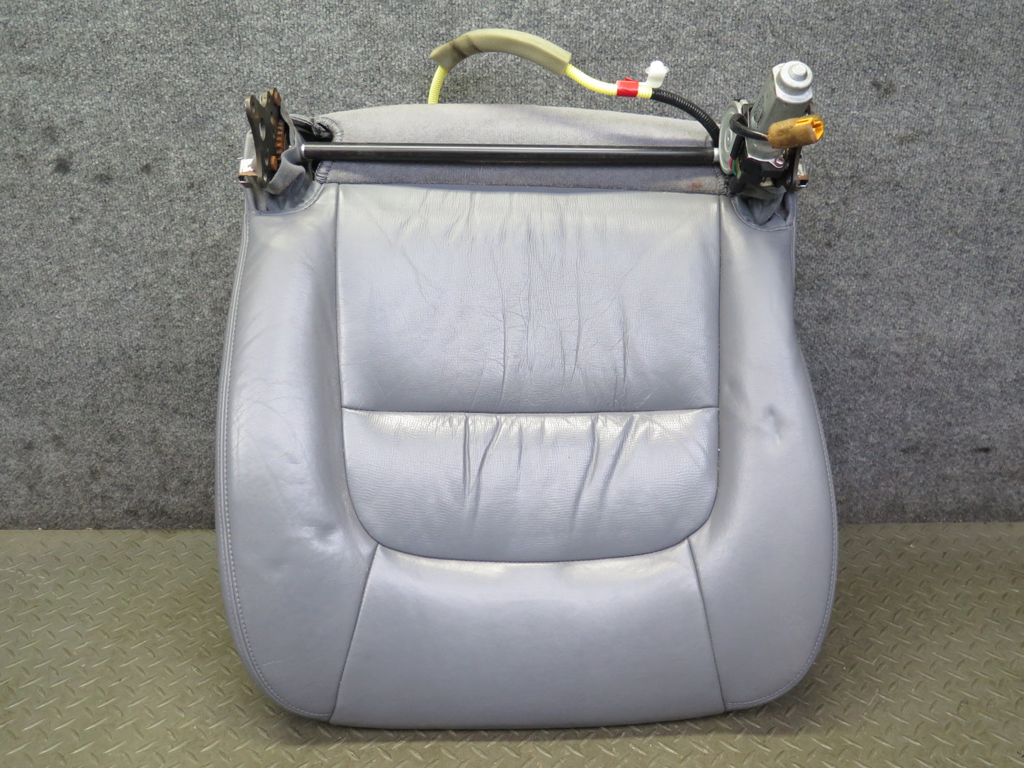 98-00 Lexus UCF20 LS400 Front Right Seat Lower Leather Cushion Gray w Switch OEM