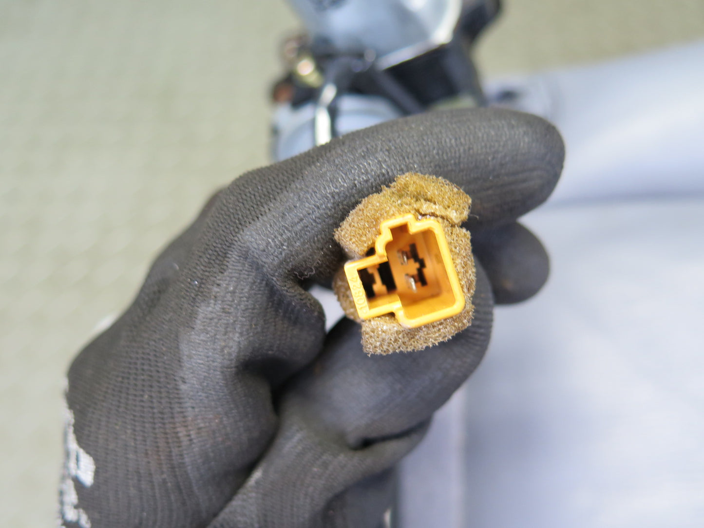 98-00 Lexus UCF20 LS400 Front Right Seat Lower Leather Cushion Gray w Switch OEM