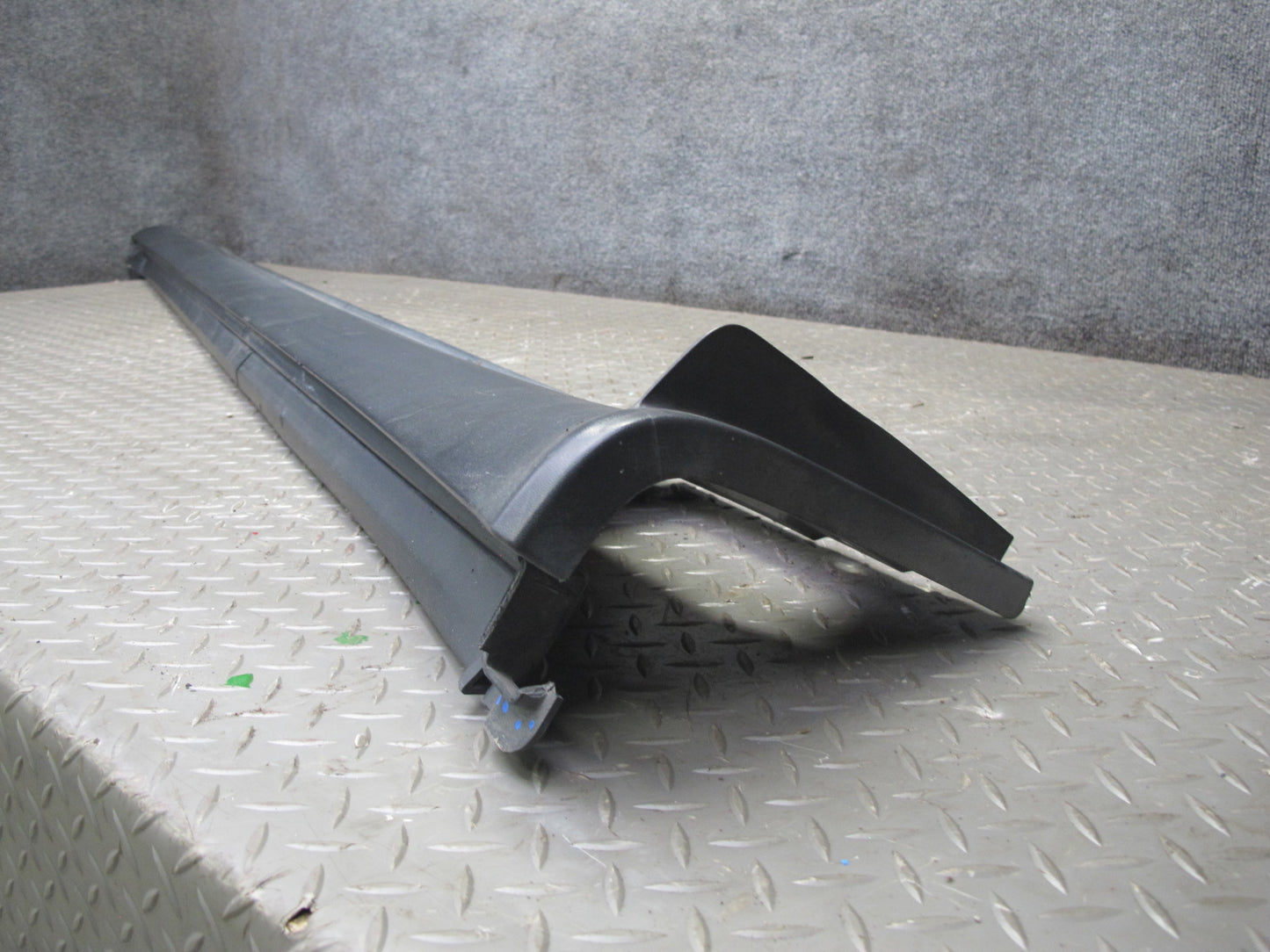 2011-2018 Porsche Cayenne 958 Left & Right Side Skirt Rocker Panel Molding Set