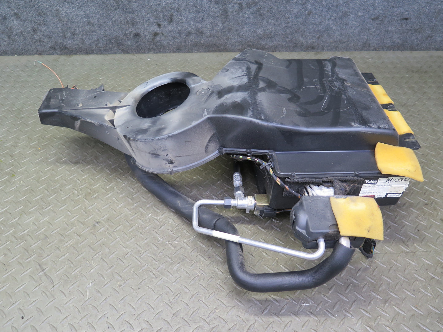 99-03 VW Eurovan T4 Rear Hvac A/C Evaporator Climate Box 703820121D OEM