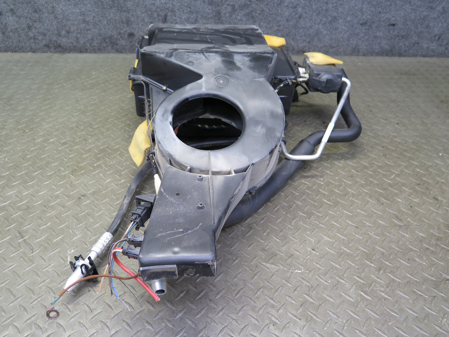 99-03 VW Eurovan T4 Rear Hvac A/C Evaporator Climate Box 703820121D OEM